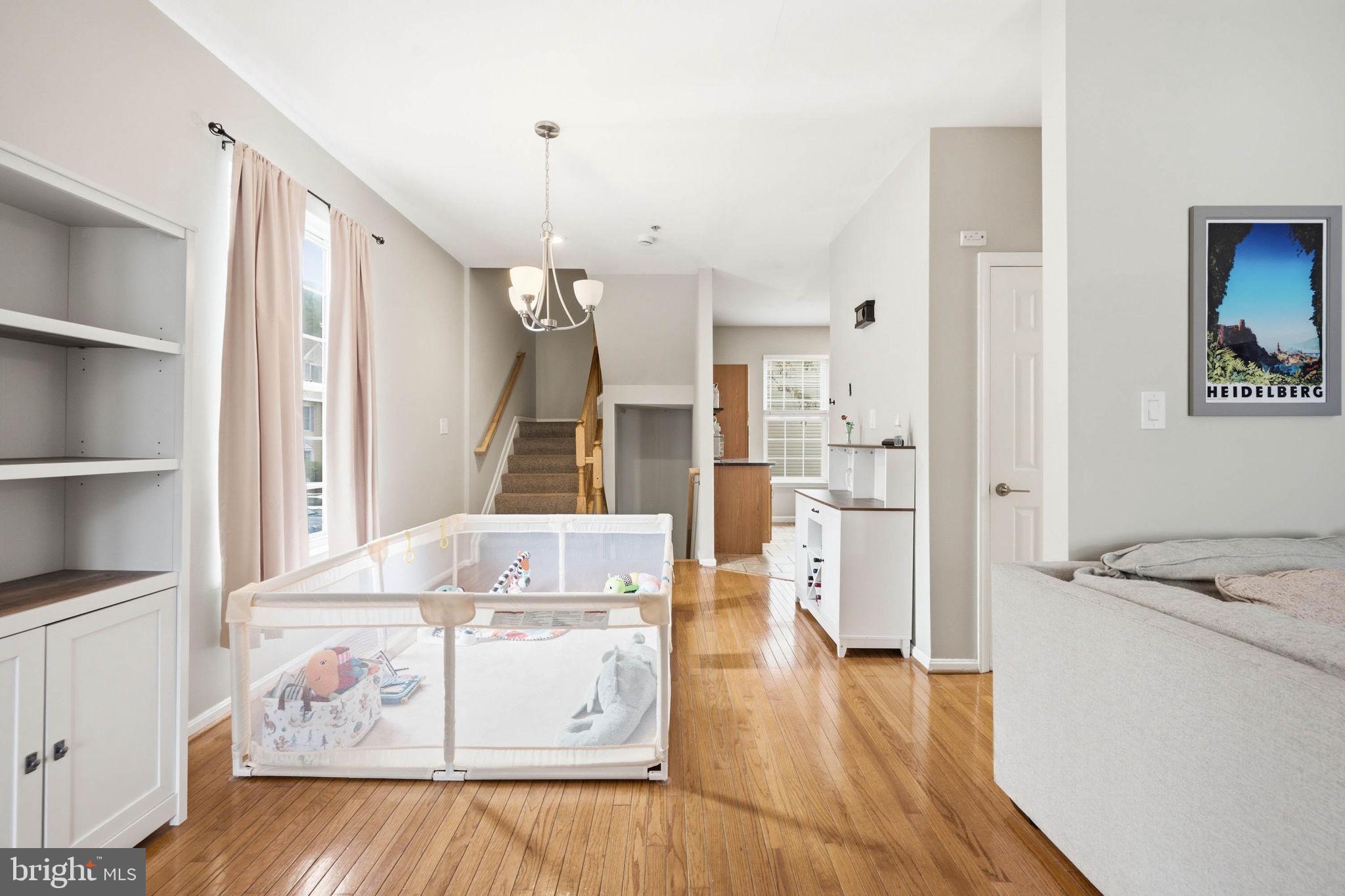 RIVER OAKS - Residential
