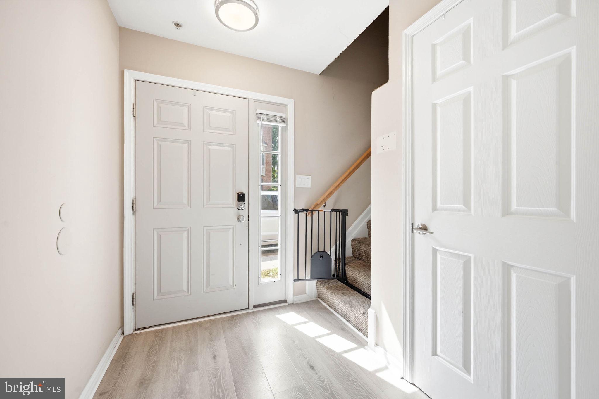 RIVER OAKS - Residential