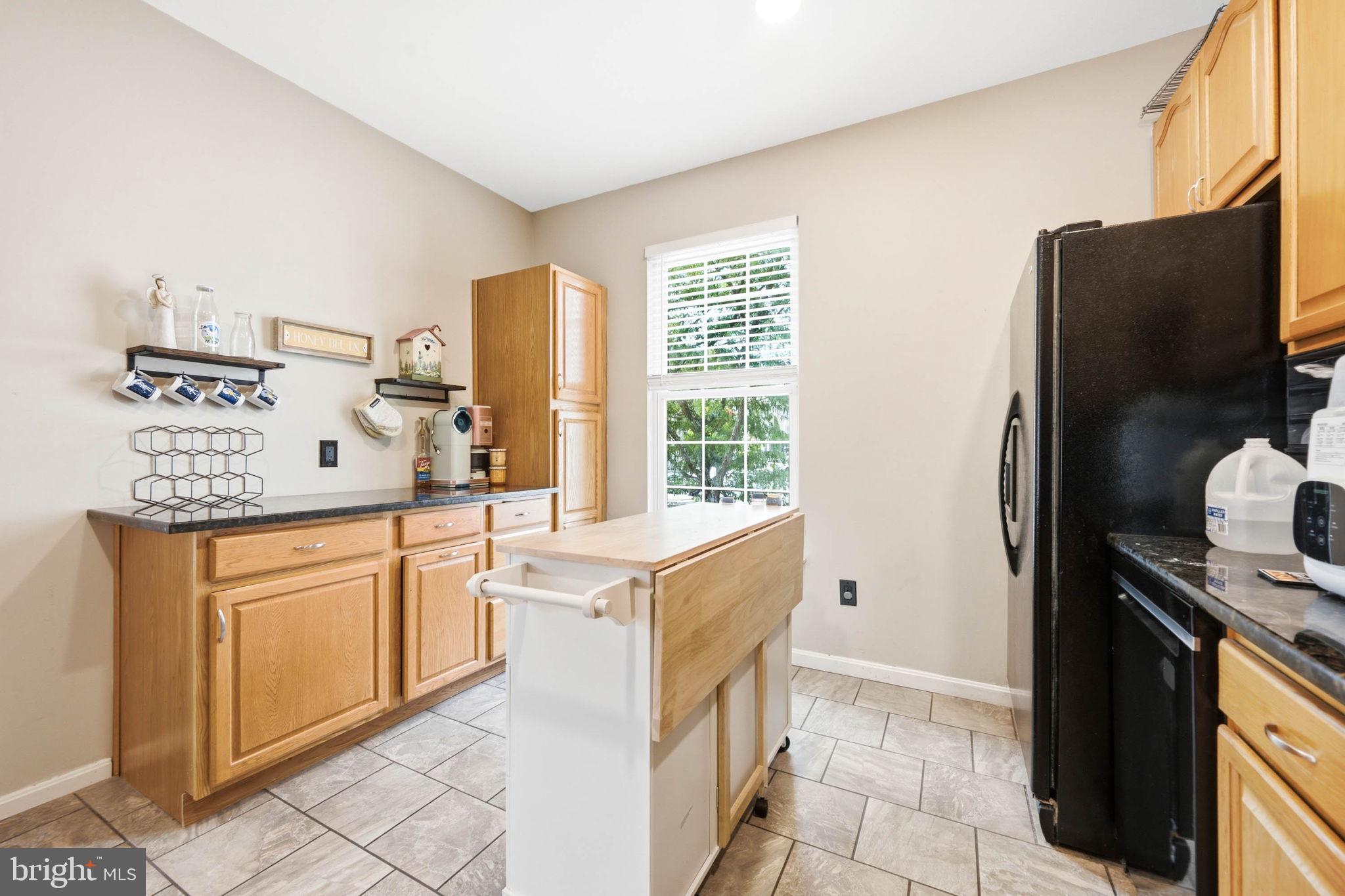 RIVER OAKS - Residential