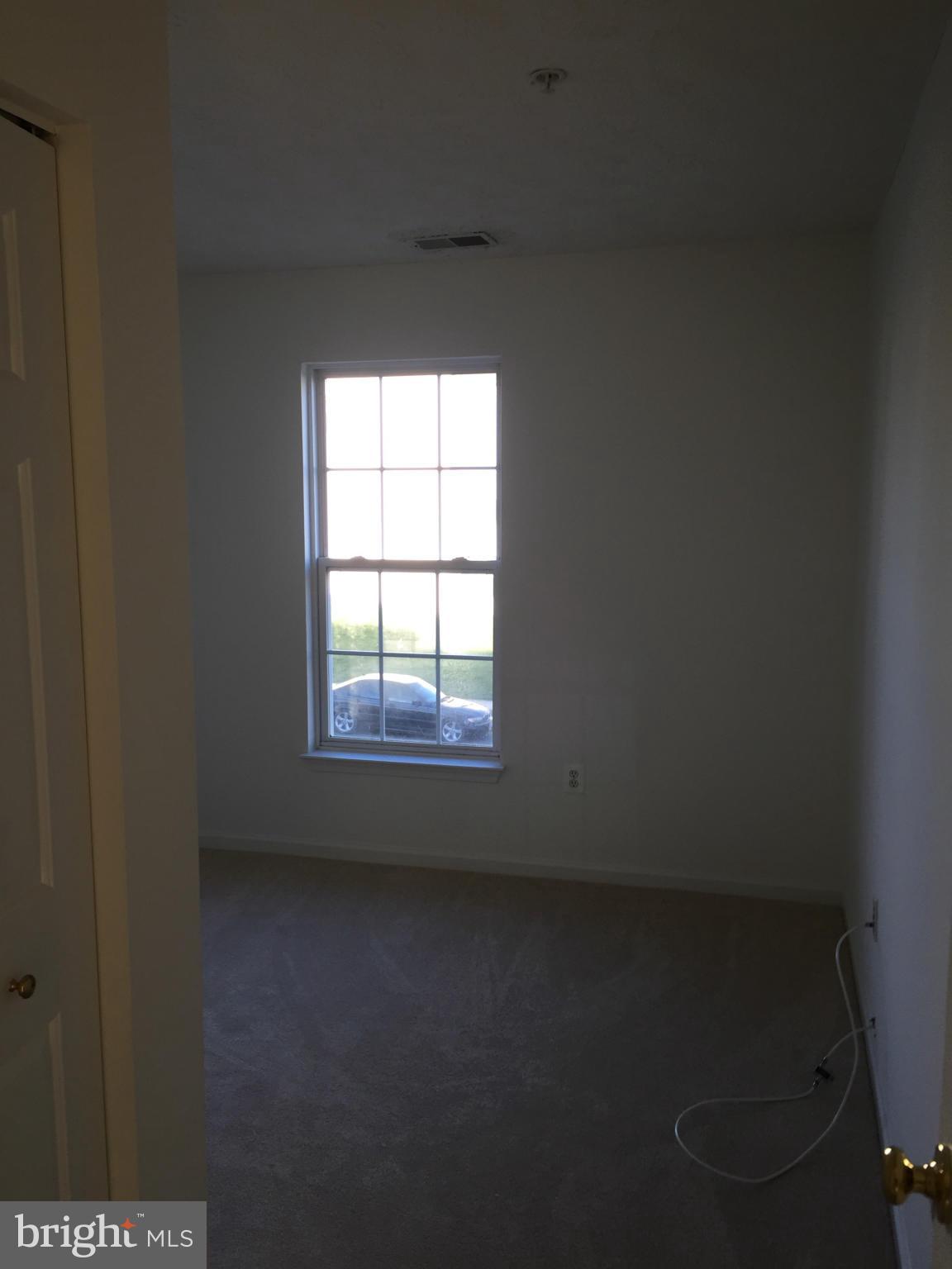 IRWINS CHOICE - Residential Lease