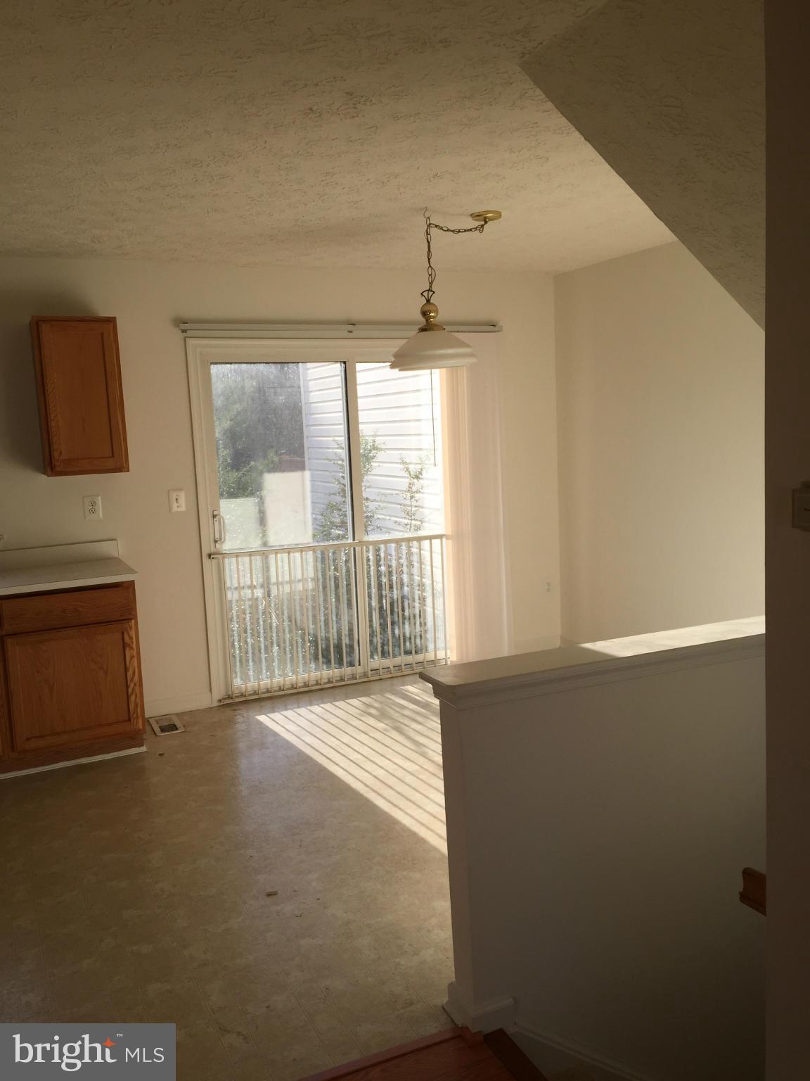 IRWINS CHOICE - Residential Lease