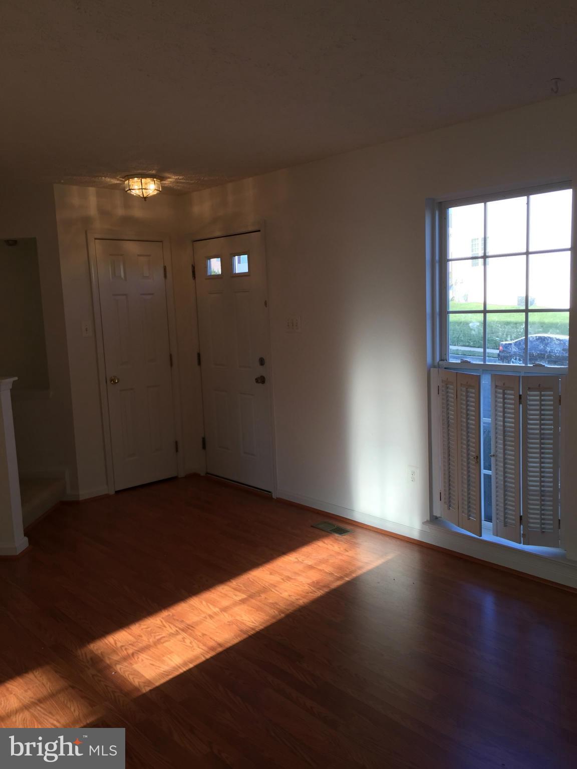IRWINS CHOICE - Residential Lease