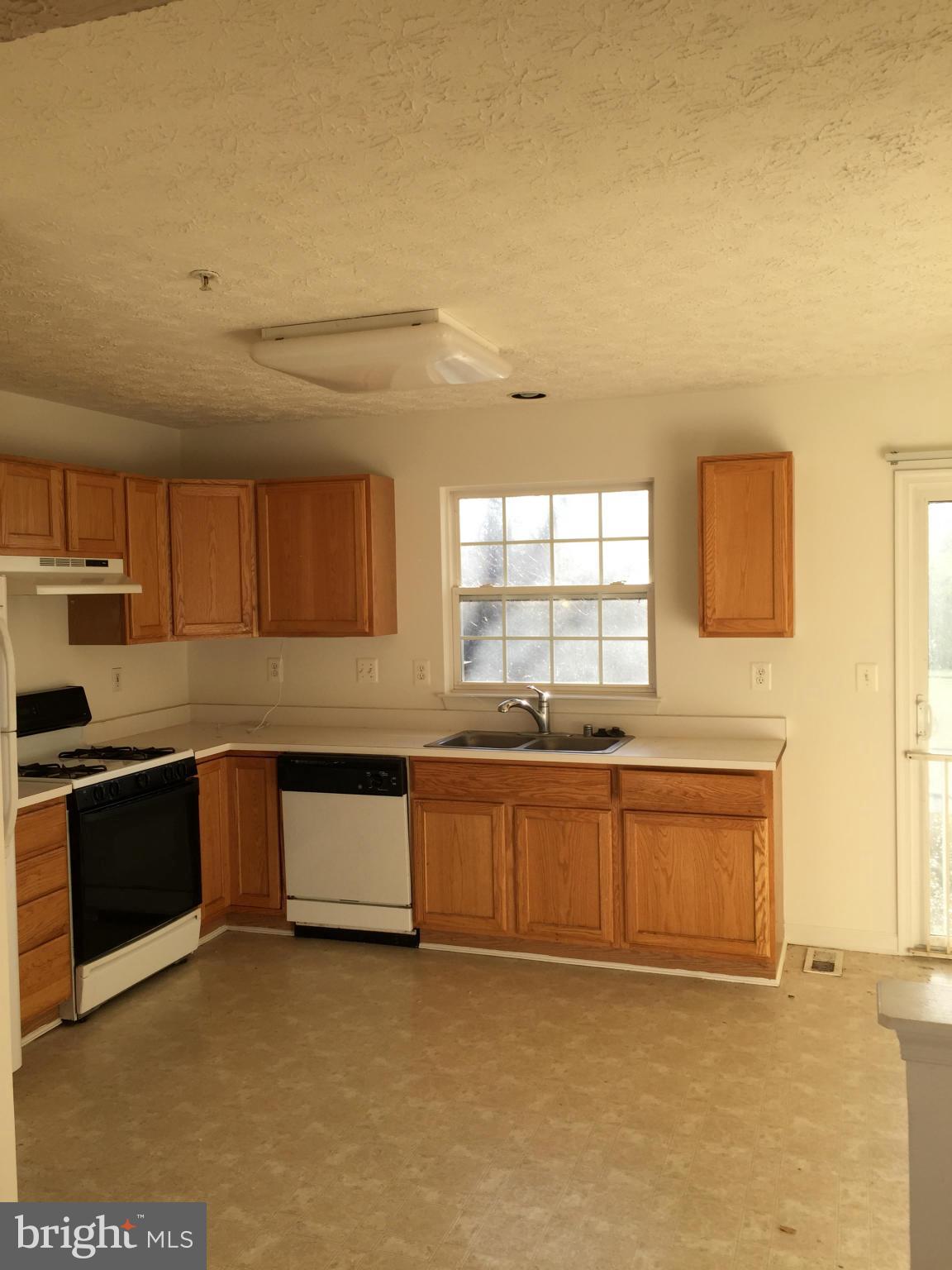 IRWINS CHOICE - Residential Lease