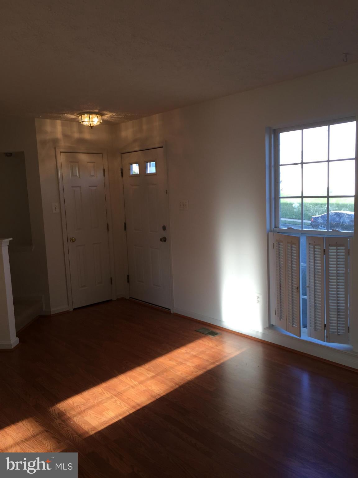 IRWINS CHOICE - Residential Lease