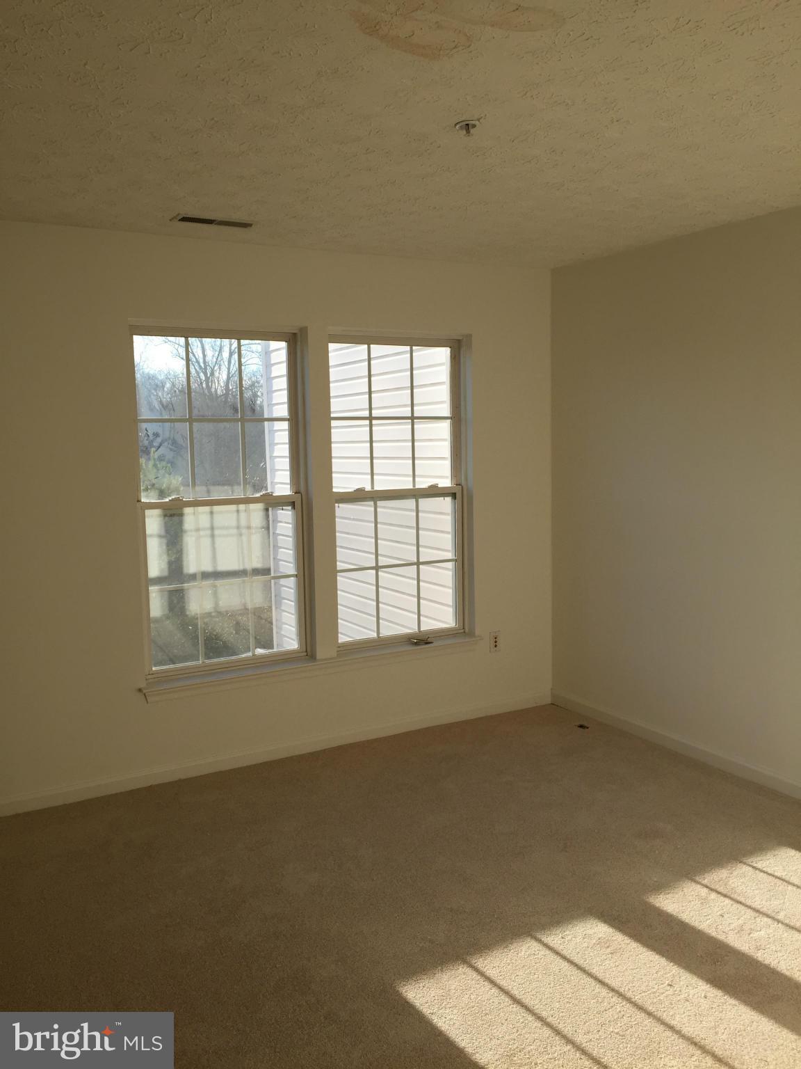 IRWINS CHOICE - Residential Lease