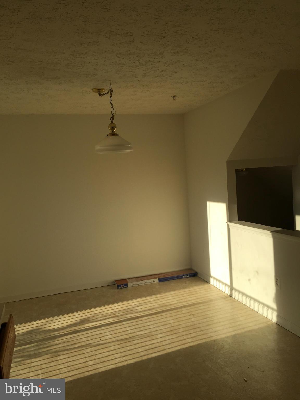 IRWINS CHOICE - Residential Lease