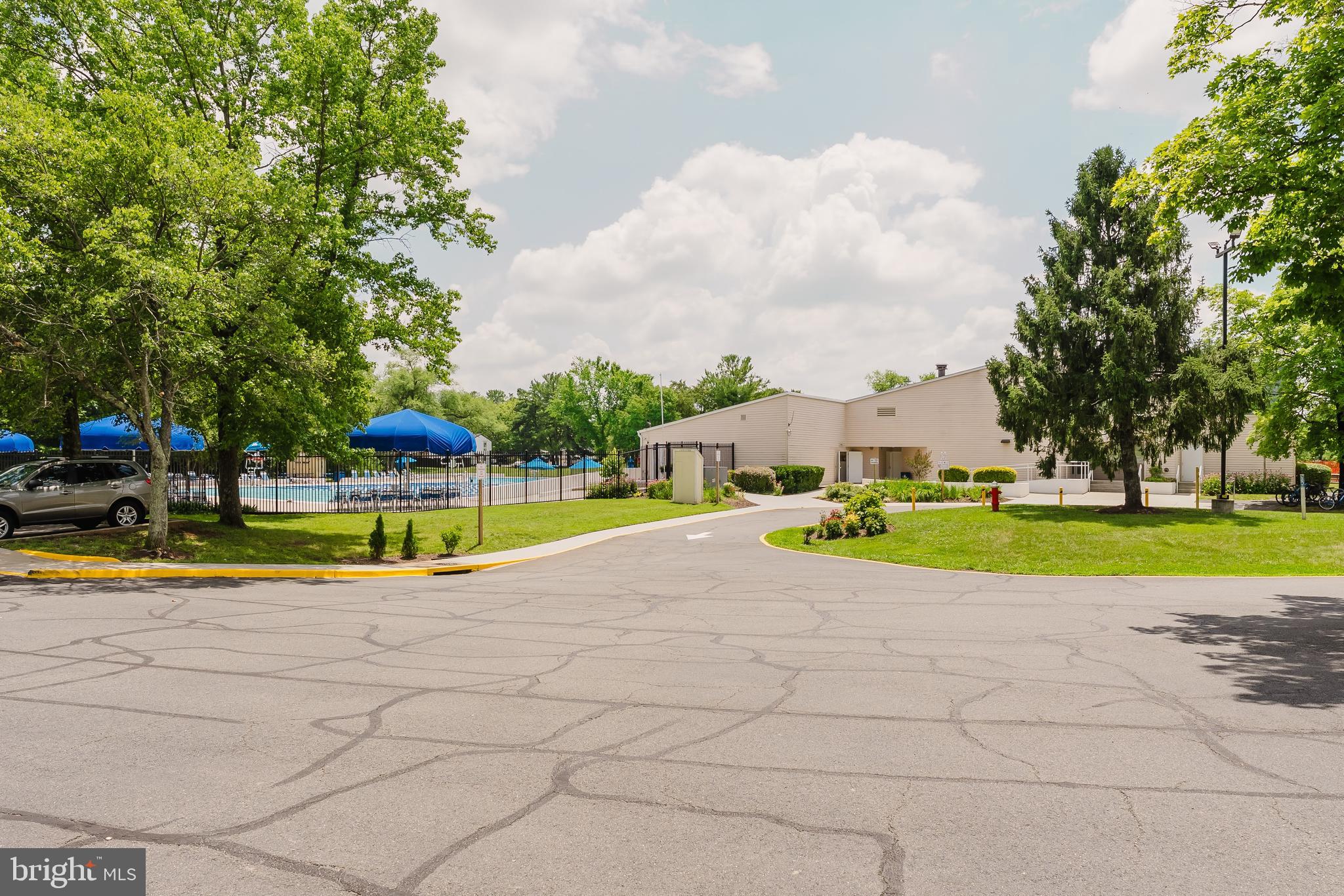 SUGARLAND RUN - Residential