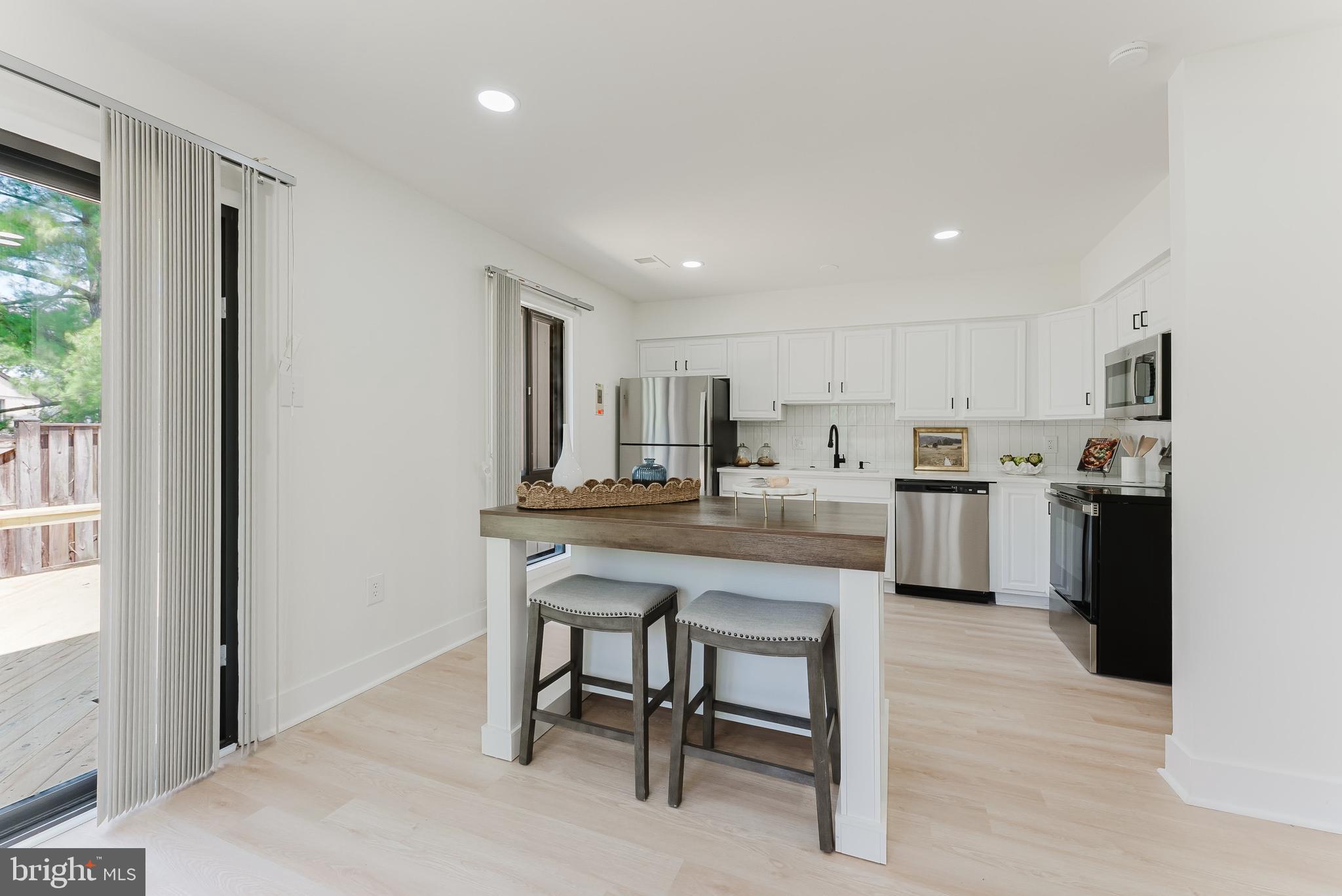 SUGARLAND RUN - Residential