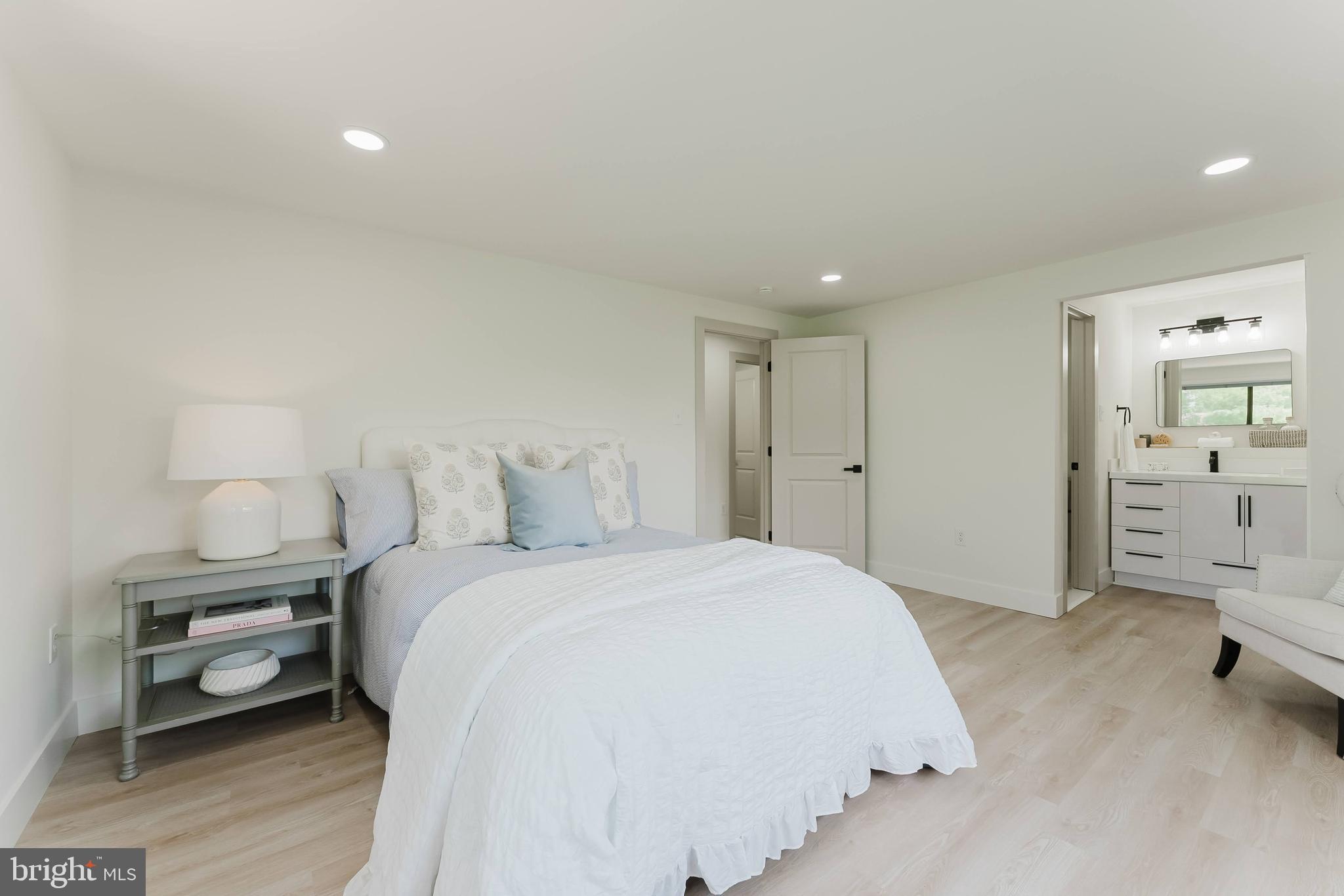 SUGARLAND RUN - Residential