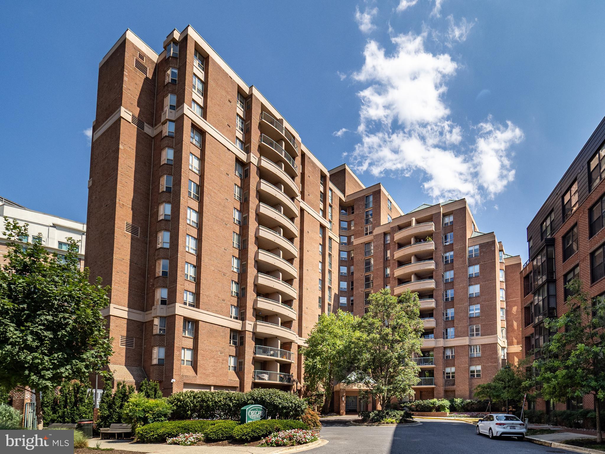 THE CHRISTOPHER - Residential