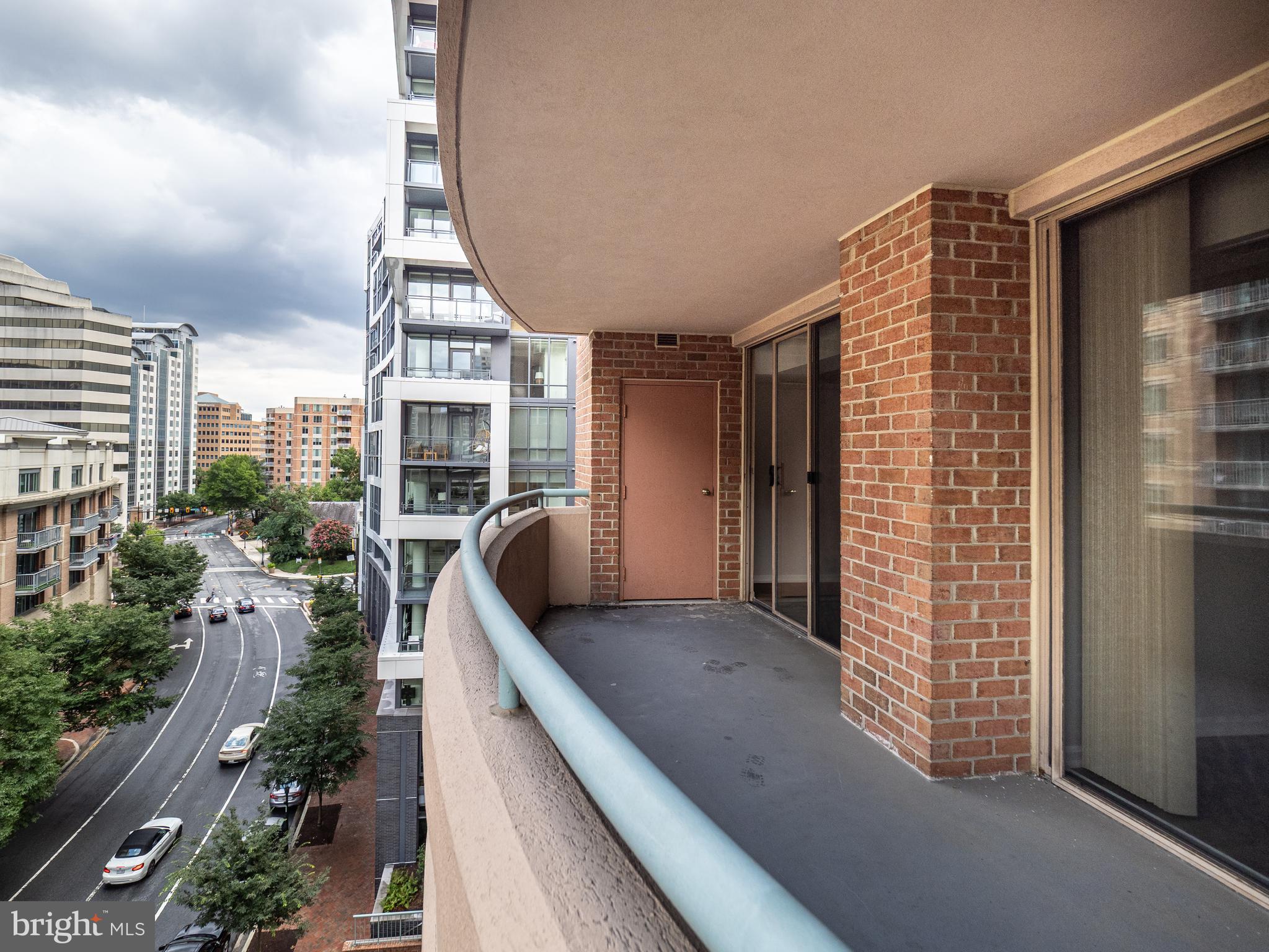 THE CHRISTOPHER - Residential