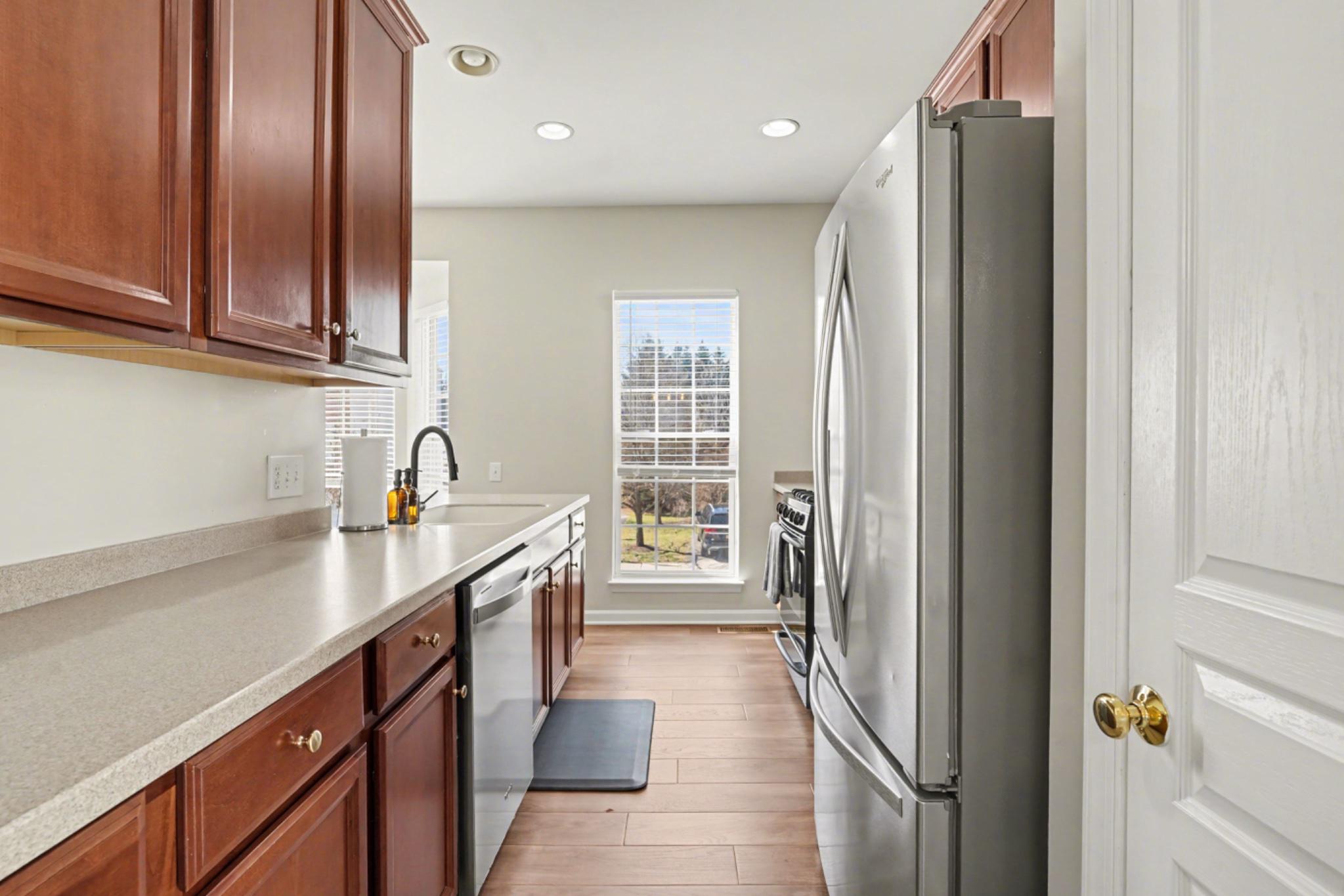 LONGFORD CROSSING - Residential