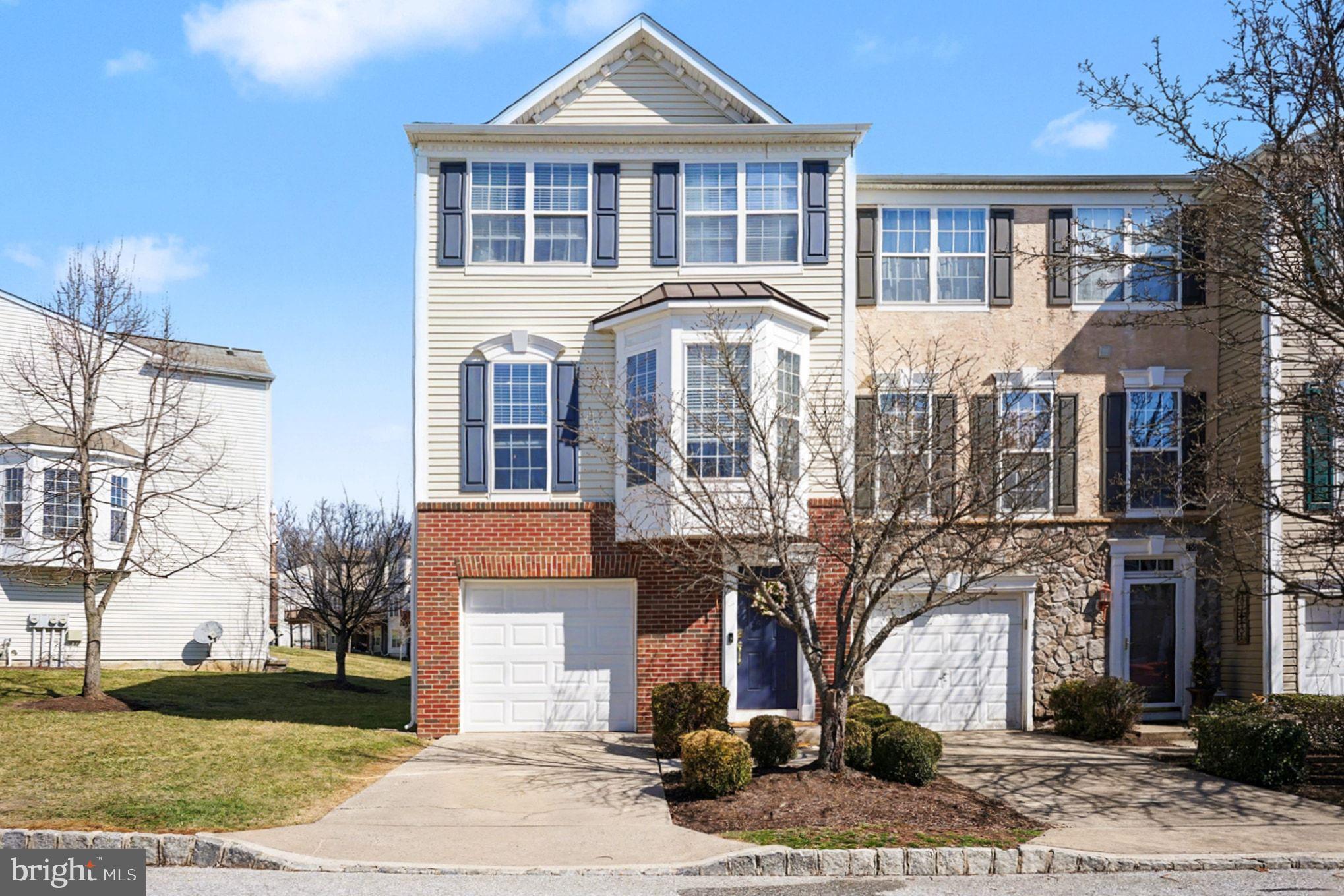 LONGFORD CROSSING - Residential