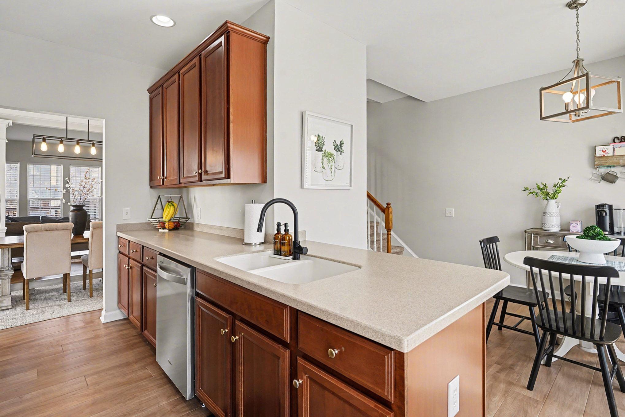 LONGFORD CROSSING - Residential