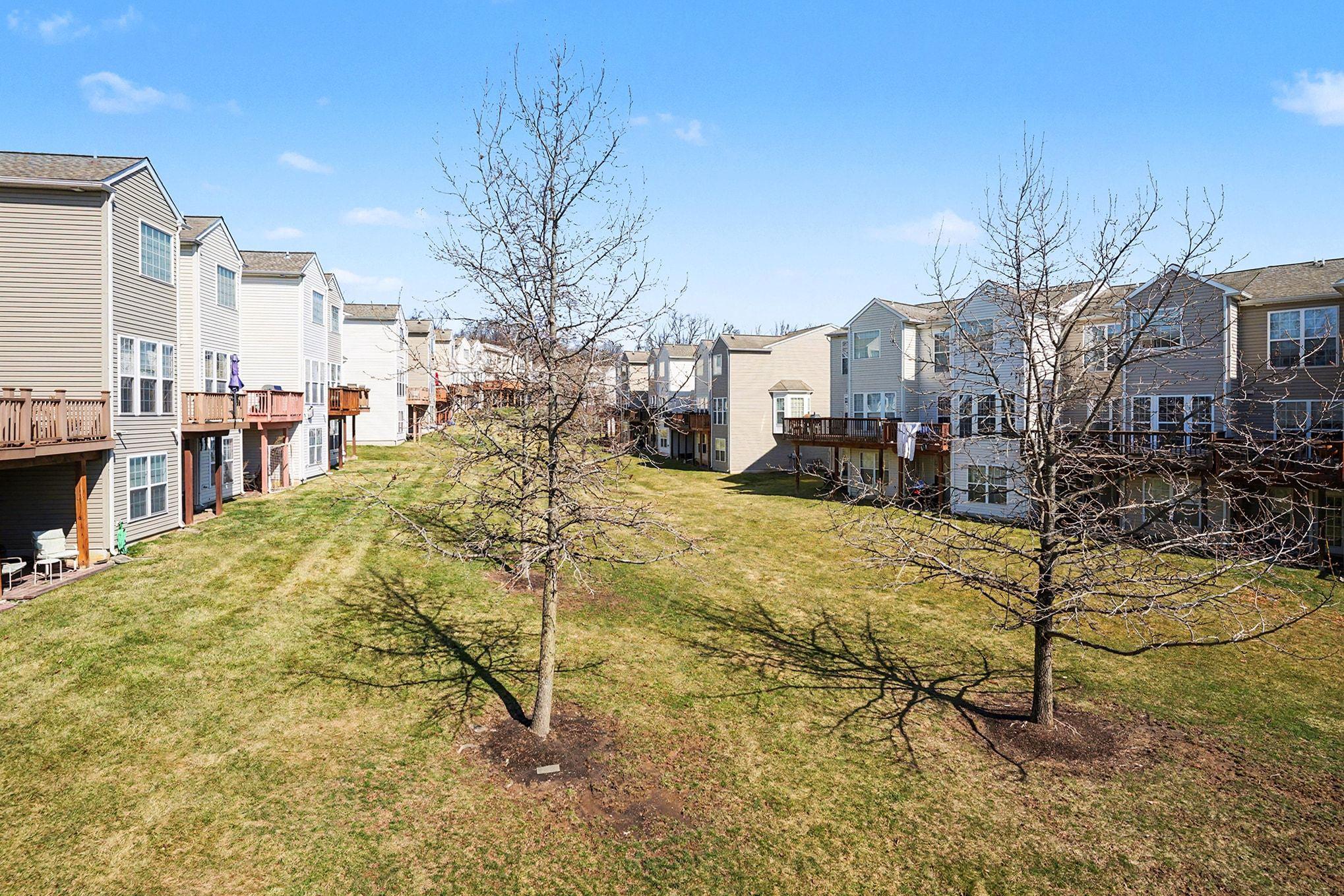 LONGFORD CROSSING - Residential