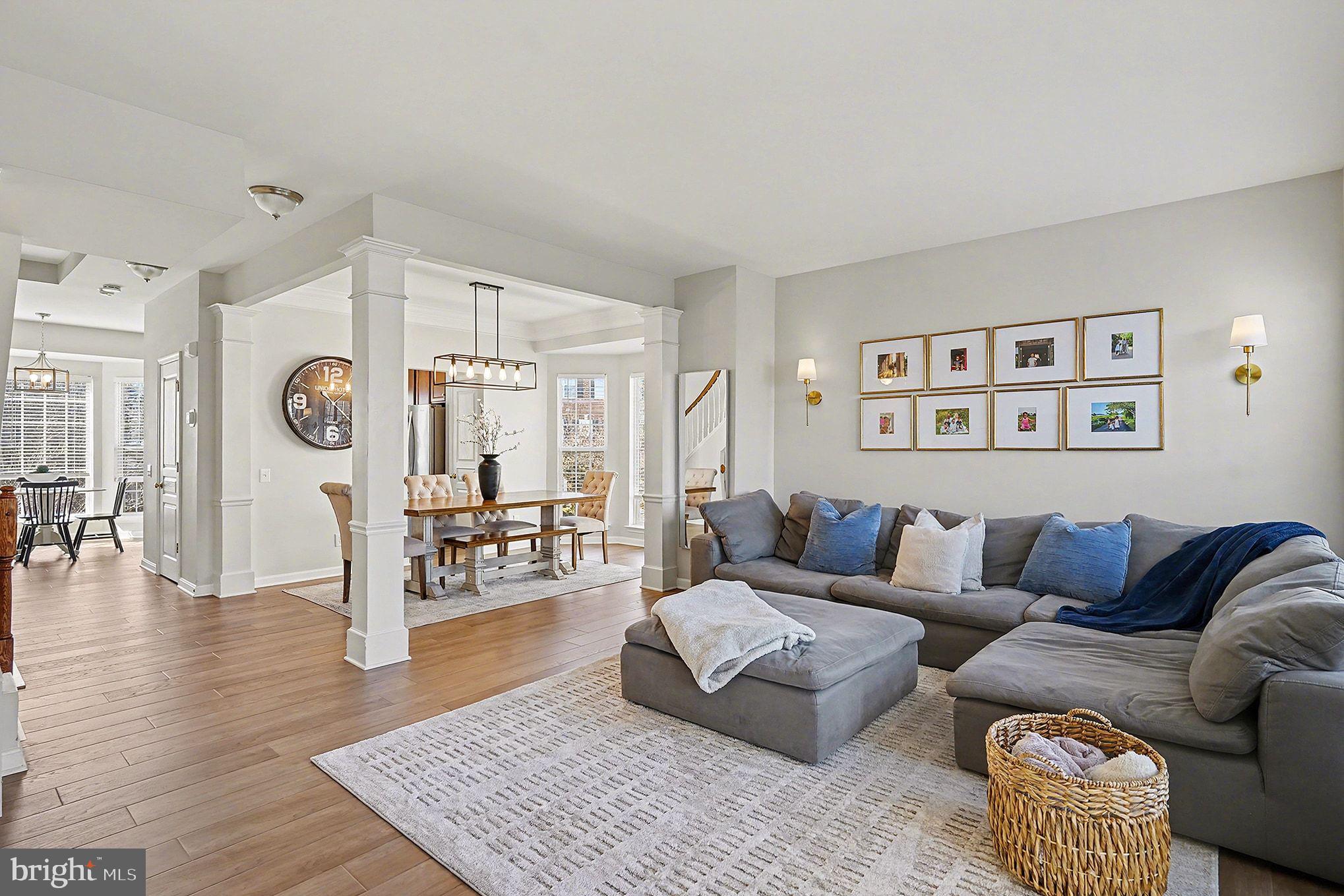 LONGFORD CROSSING - Residential