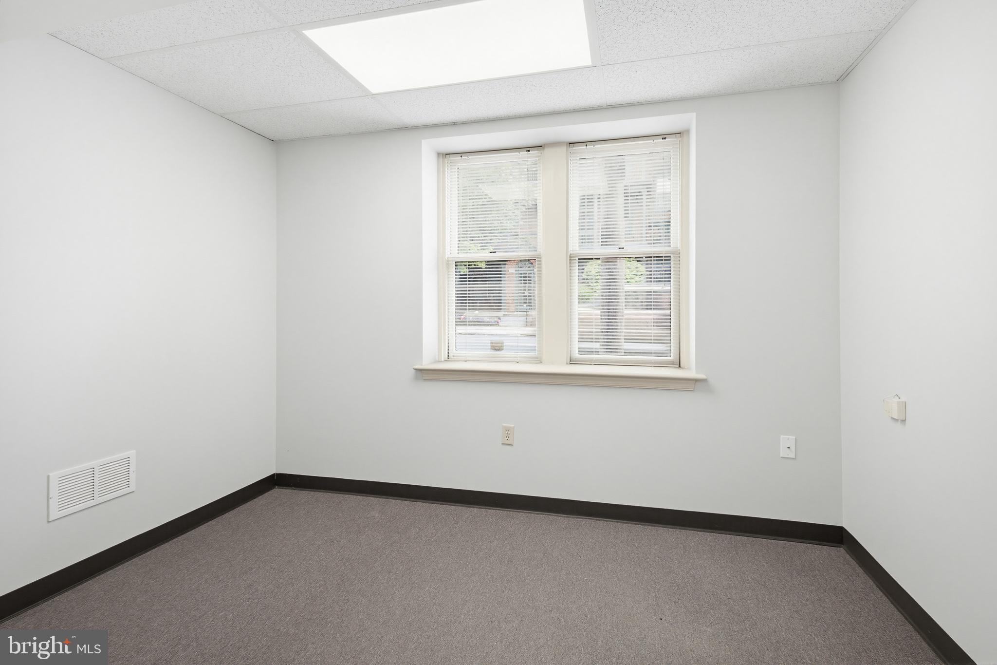 CENTRAL BUSINESS DISTRICT - Commercial Sale