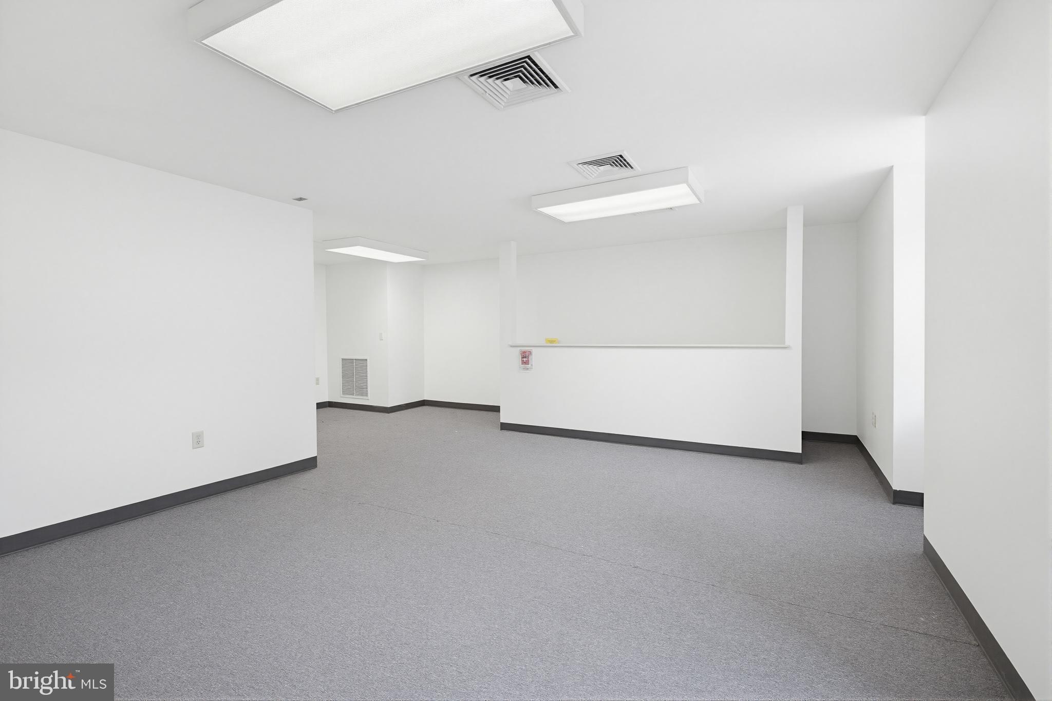 CENTRAL BUSINESS DISTRICT - Commercial Sale