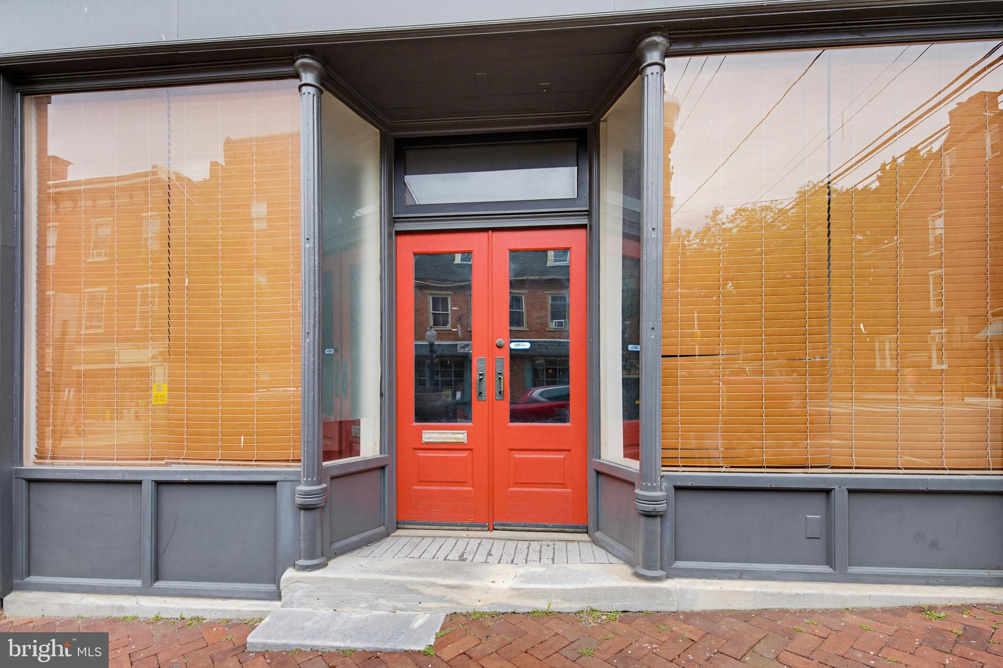CENTRAL BUSINESS DISTRICT - Commercial Sale