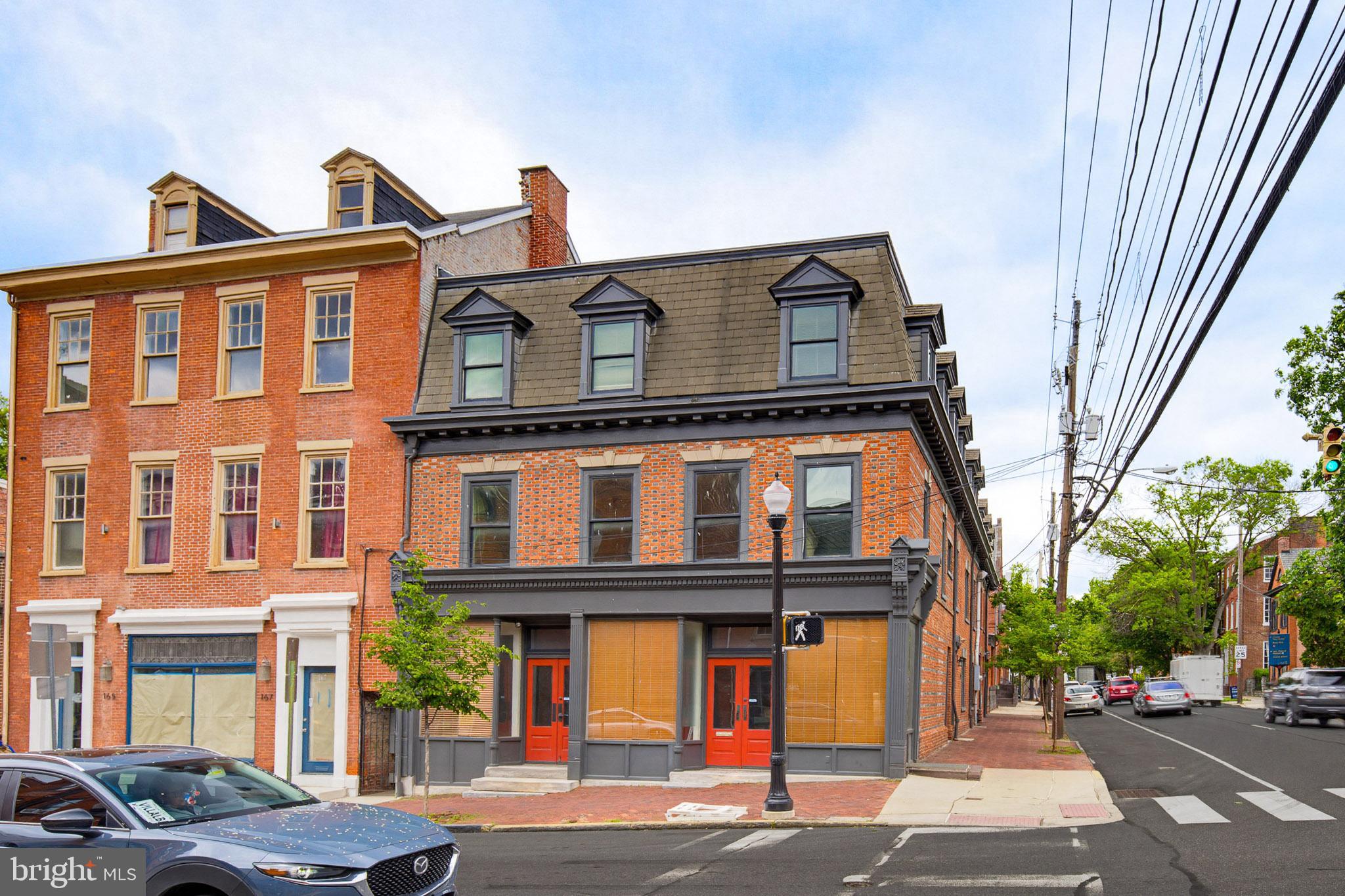 CENTRAL BUSINESS DISTRICT - Commercial Sale