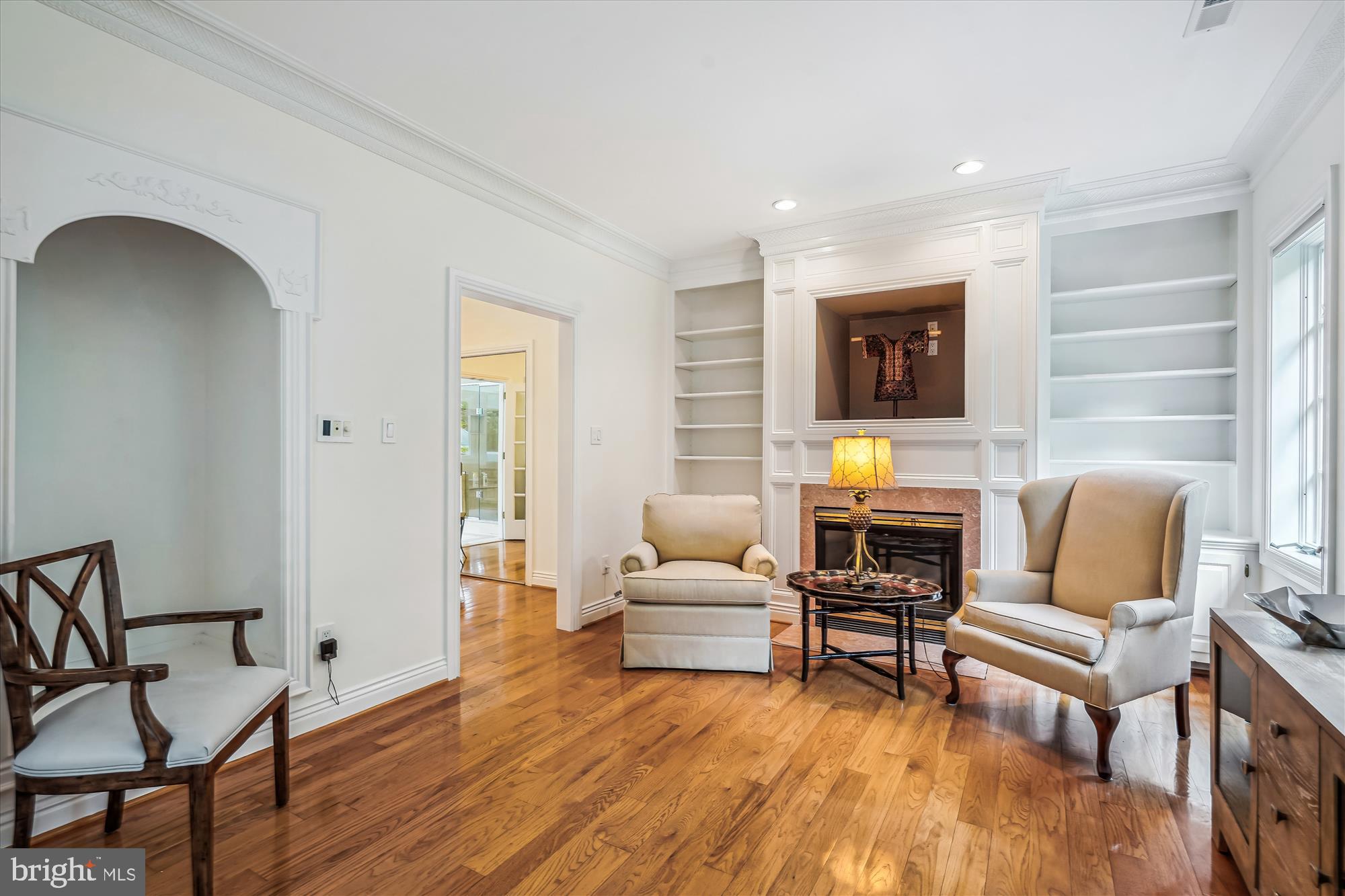 CHEQUERS - Residential