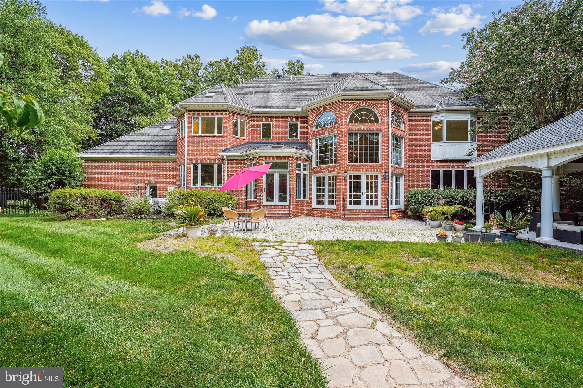 CHEQUERS - Residential