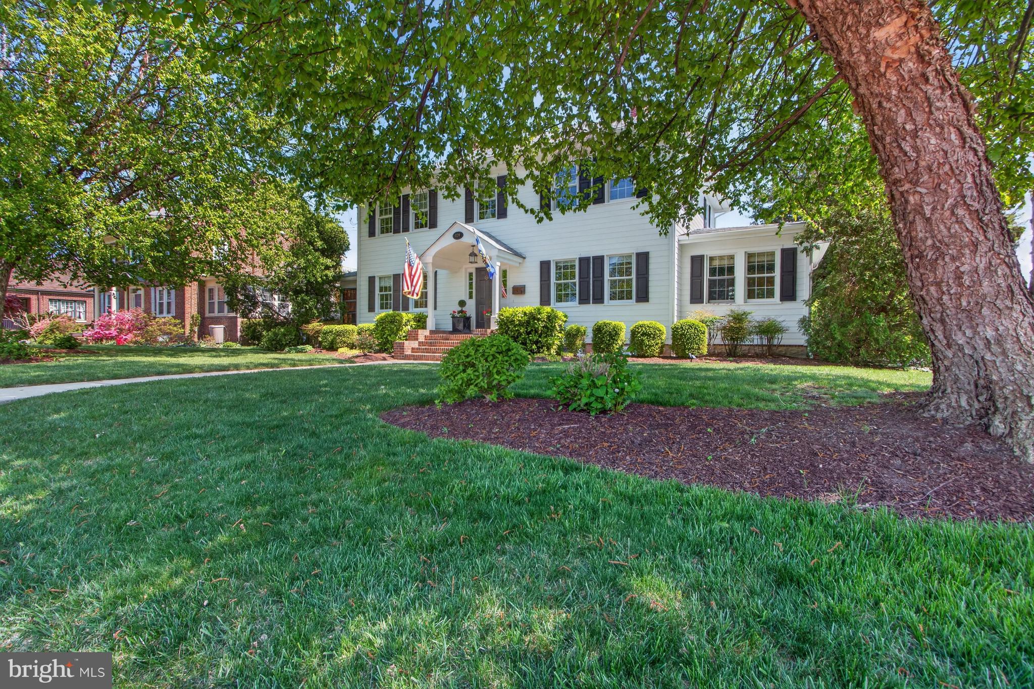 DEVRIES CIRCLE - Residential