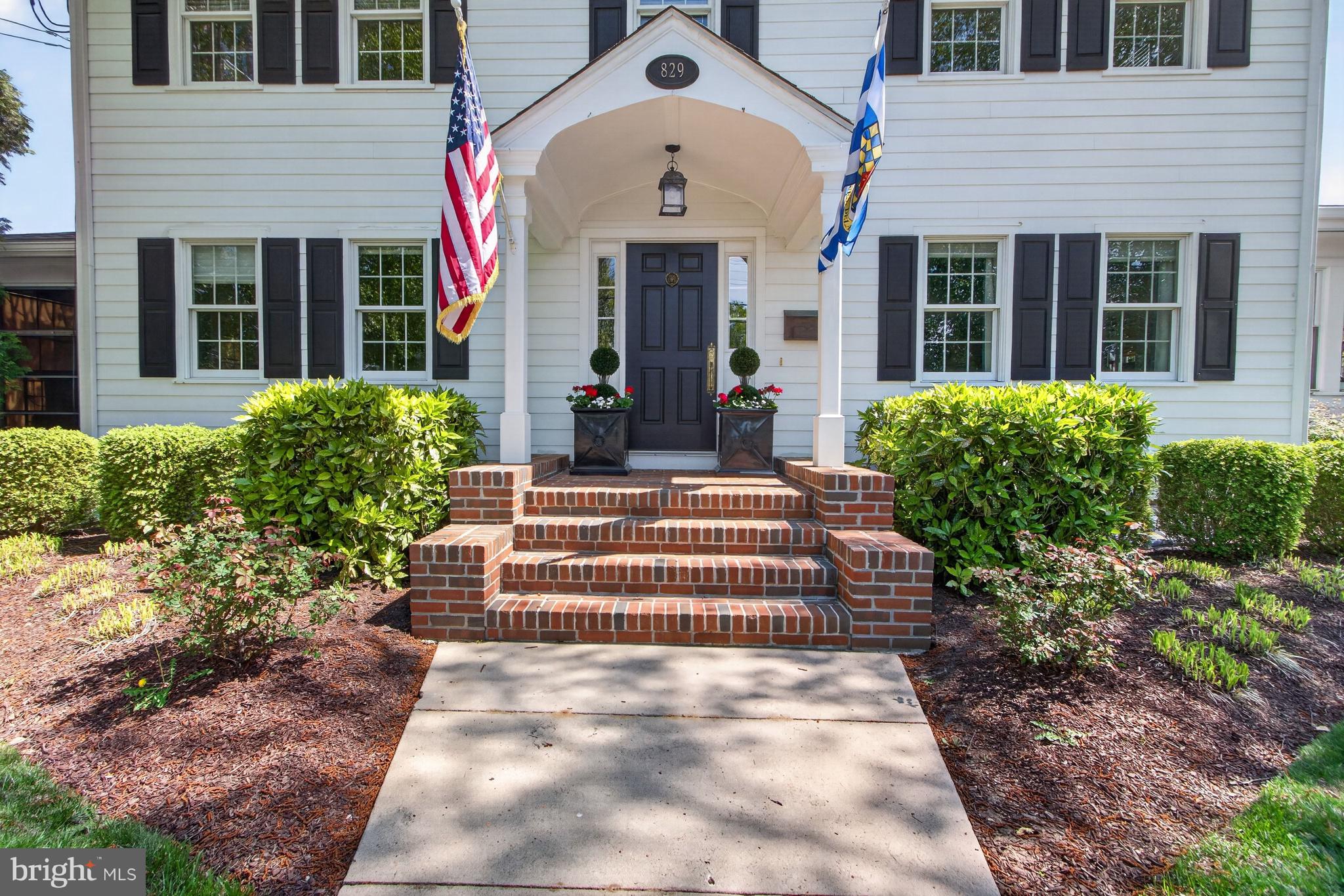DEVRIES CIRCLE - Residential