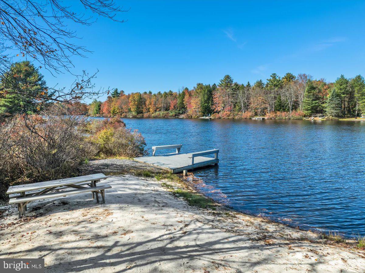 LAKE NAOMI - Residential
