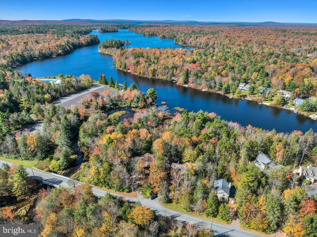 LAKE NAOMI - Residential