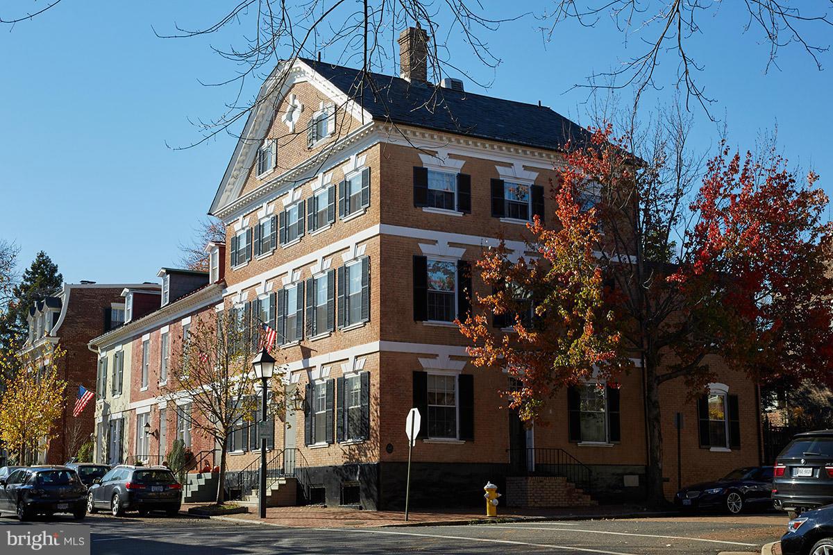 OLD TOWN - Residential