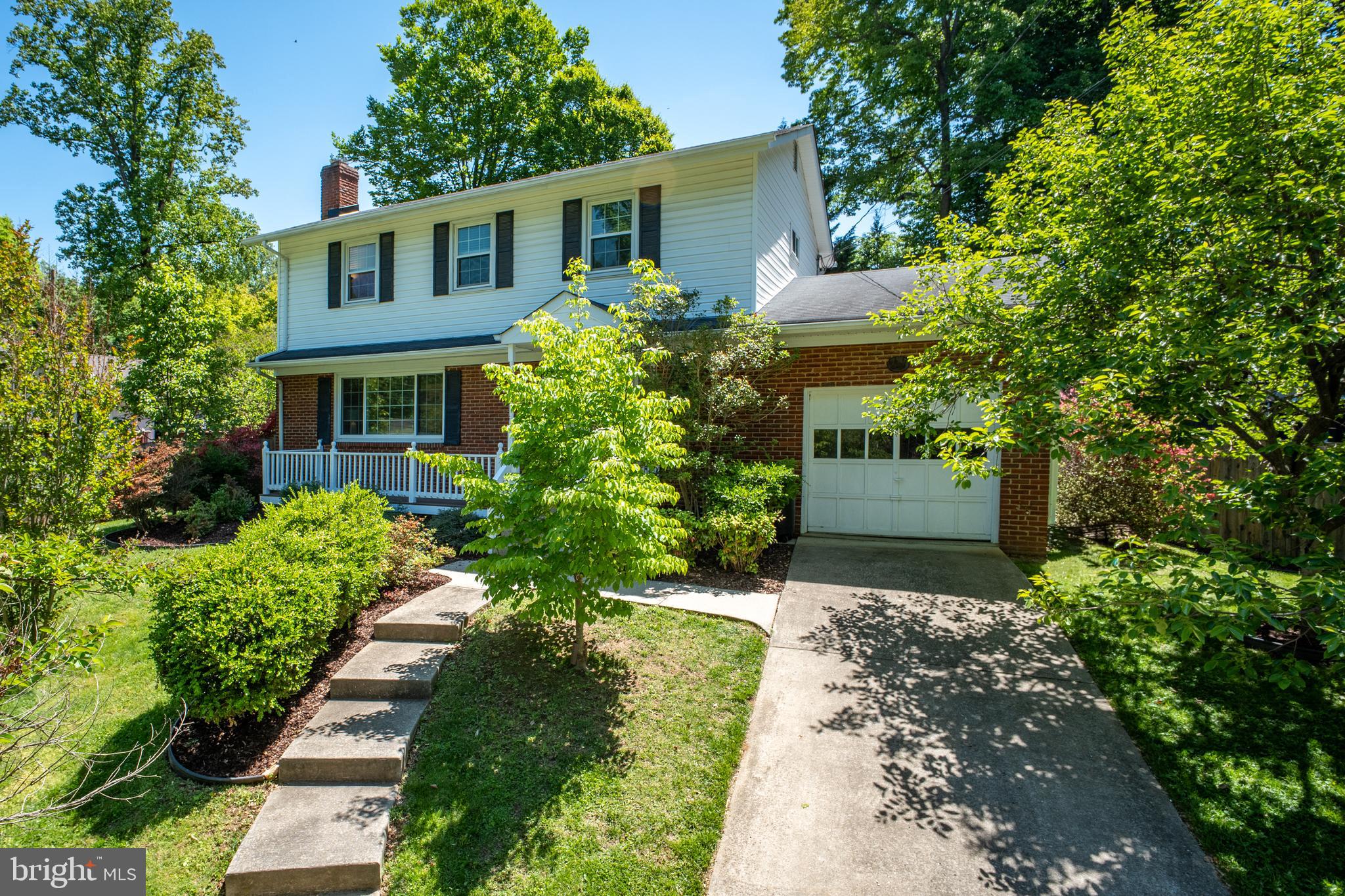 BEL PRE WOODS - Residential