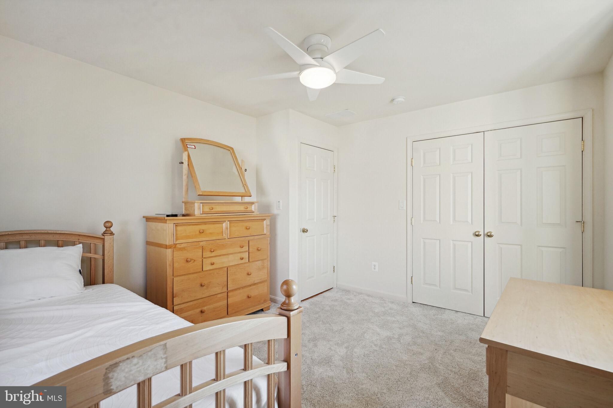 DEVON PARK - Residential