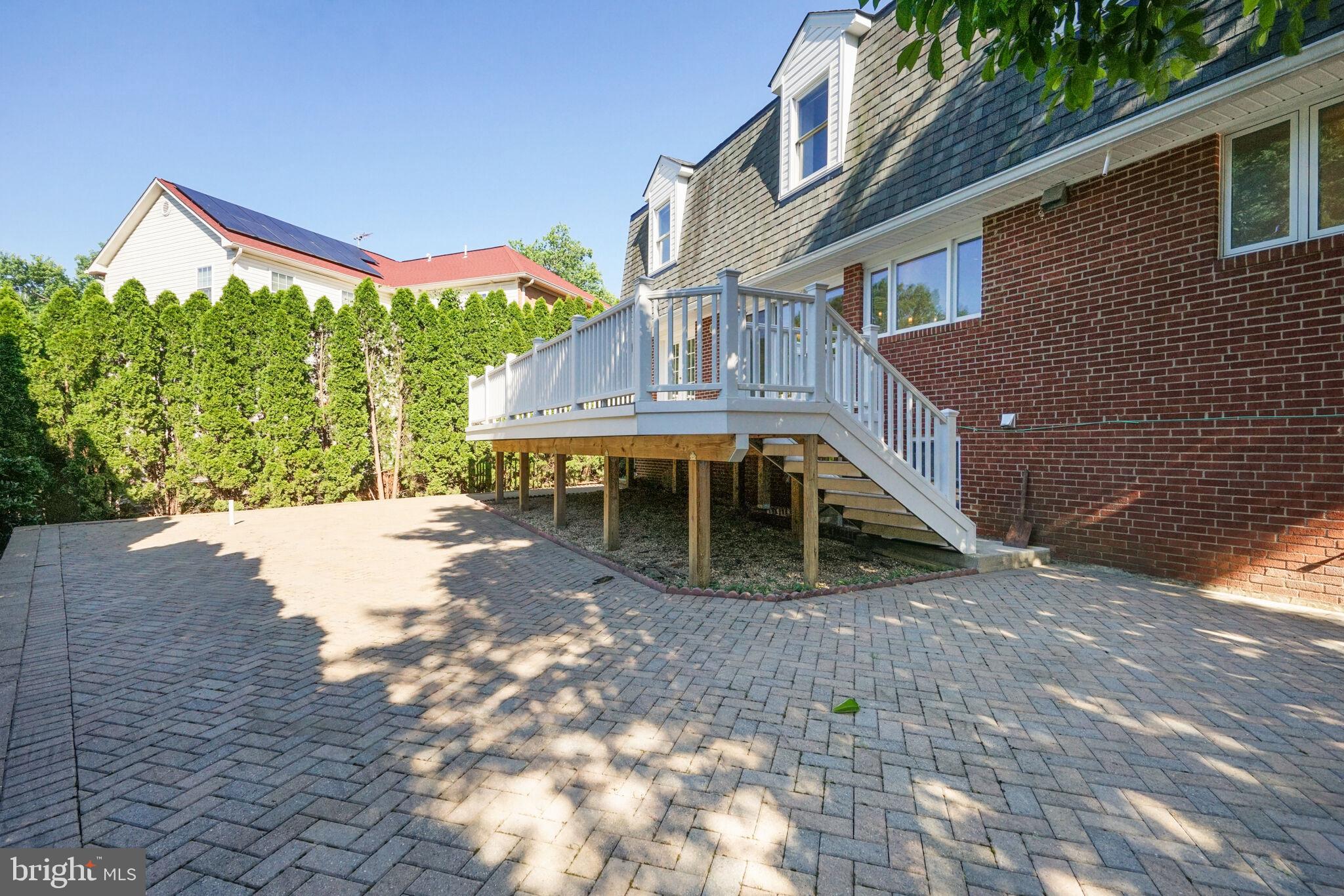 DEVON PARK - Residential