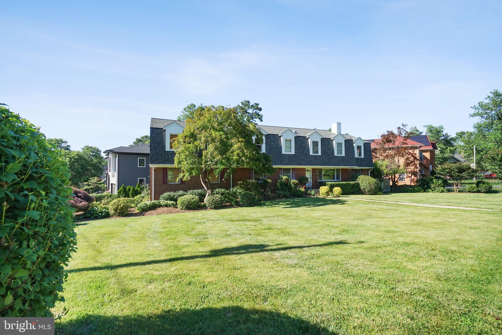 DEVON PARK - Residential