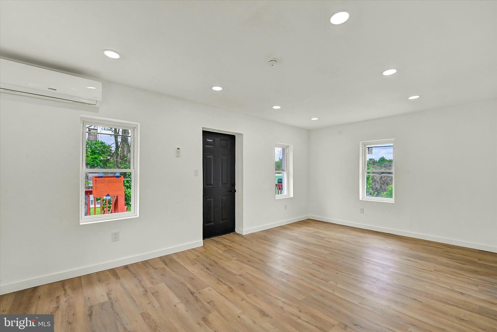 EDGEMONT - Residential