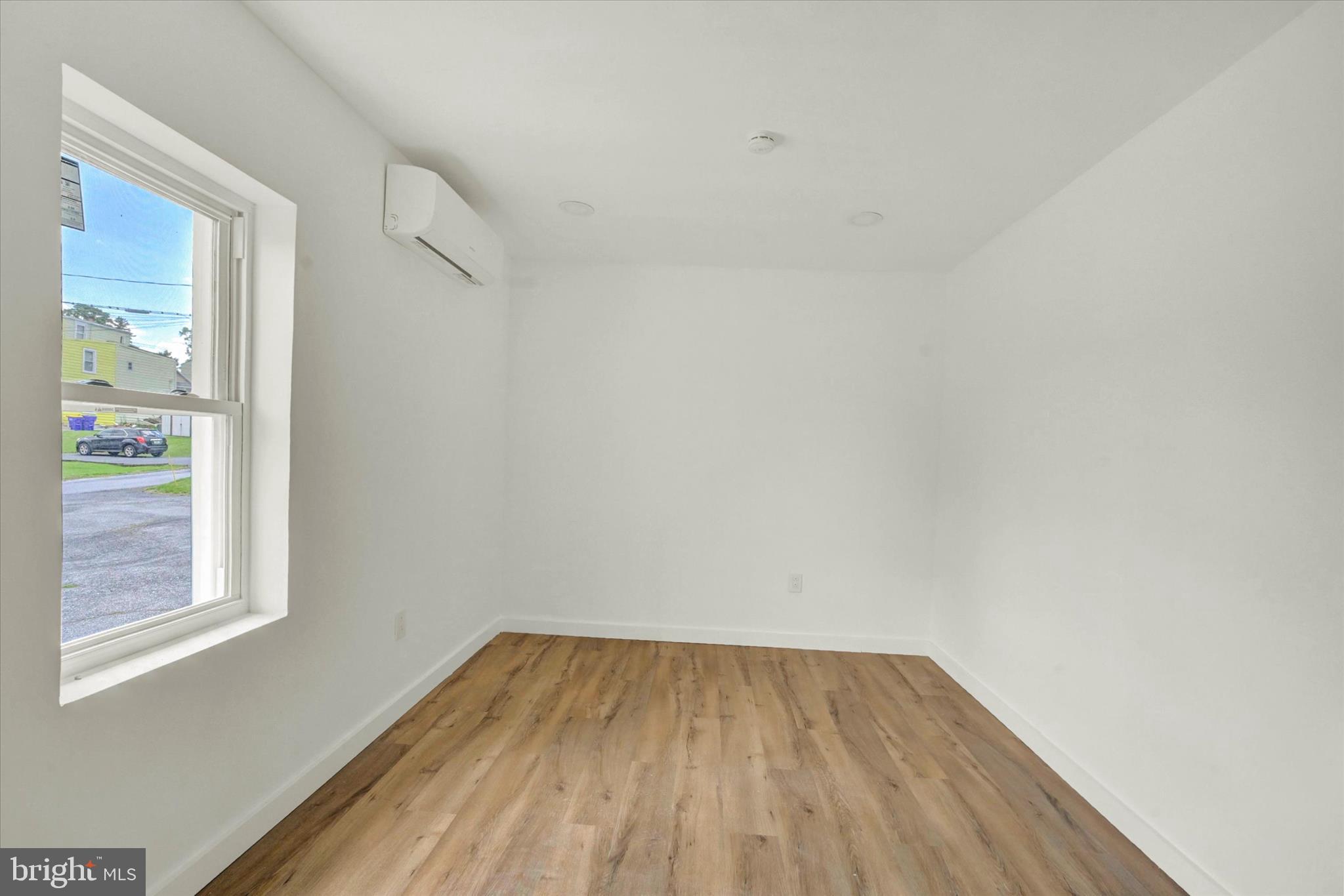 EDGEMONT - Residential