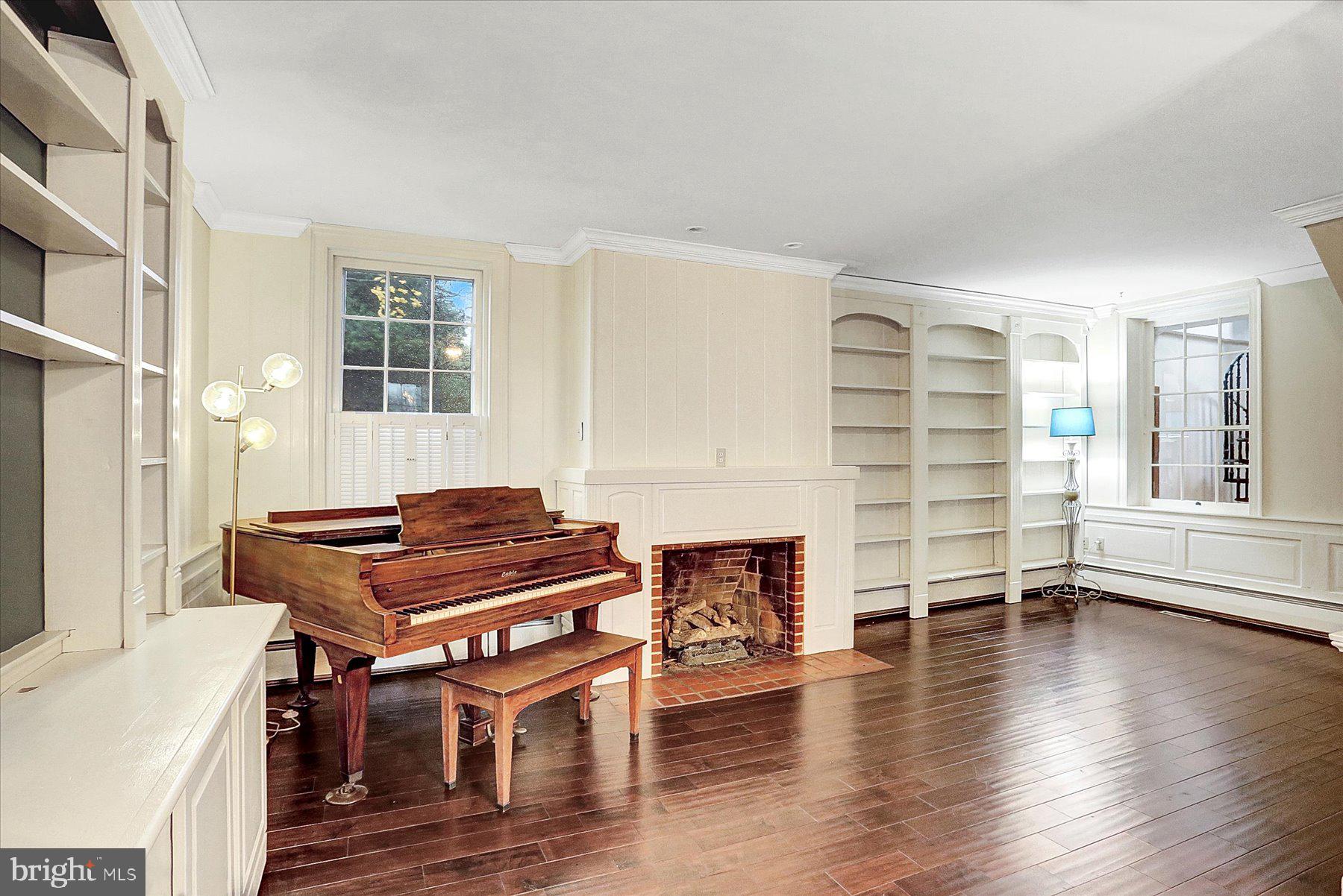 WHITNEY RIDGE - Residential