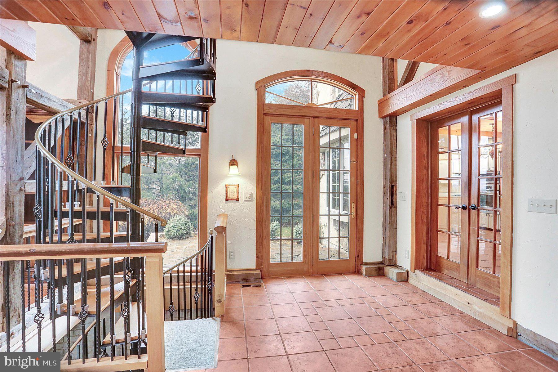 WHITNEY RIDGE - Residential