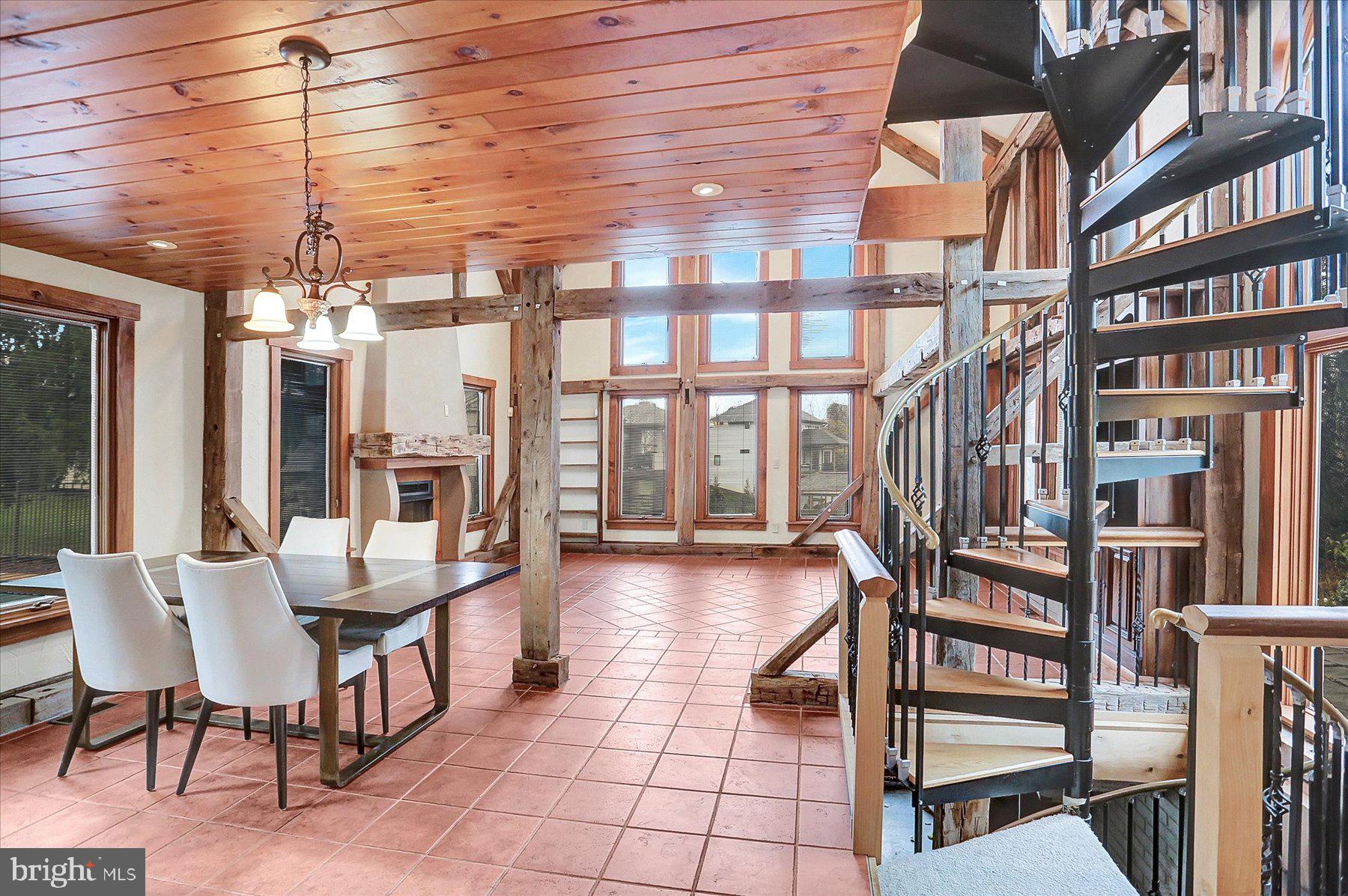 WHITNEY RIDGE - Residential