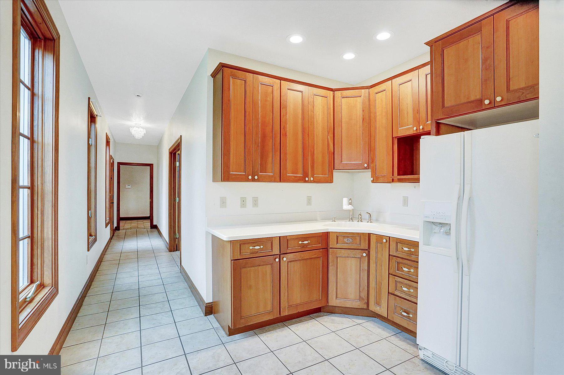 WHITNEY RIDGE - Residential