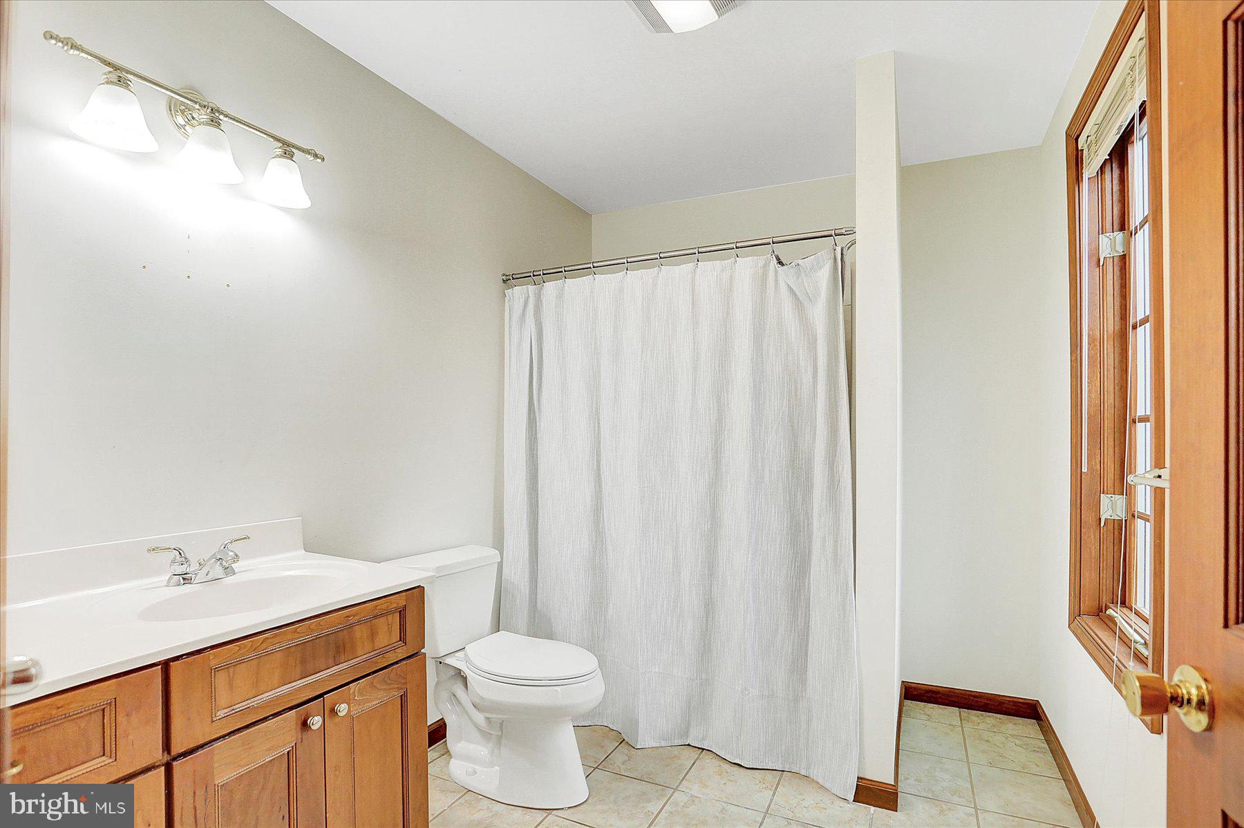 WHITNEY RIDGE - Residential