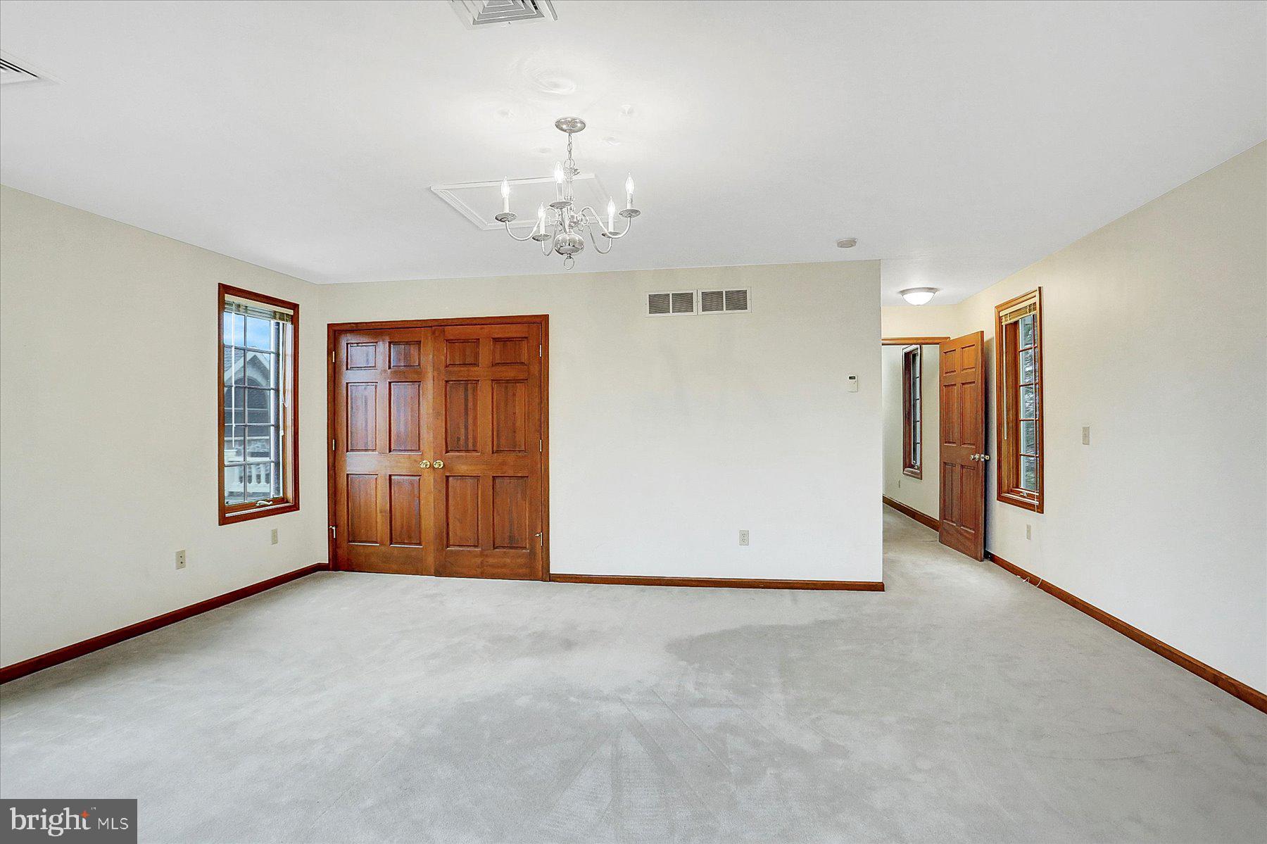 WHITNEY RIDGE - Residential