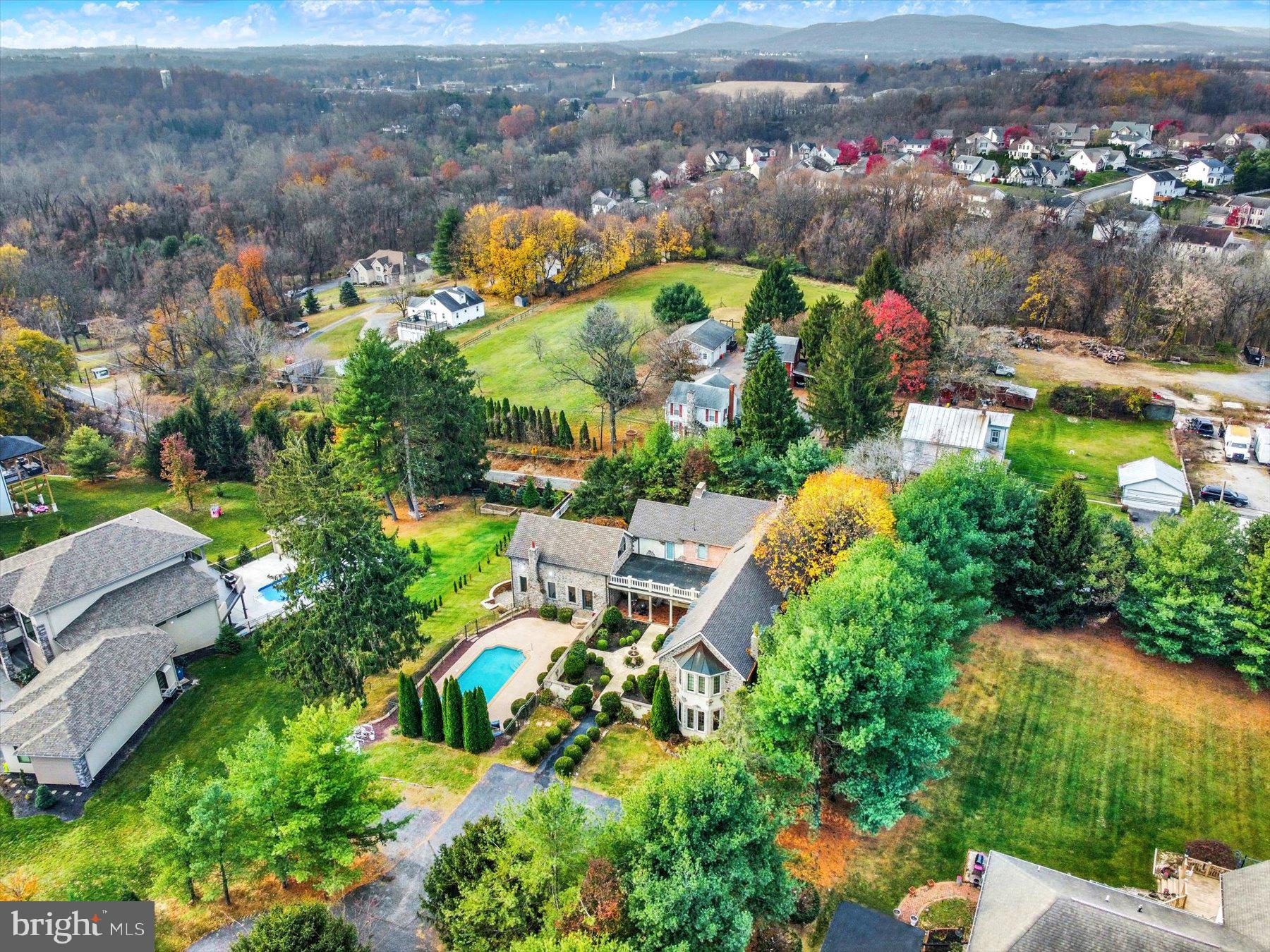 WHITNEY RIDGE - Residential