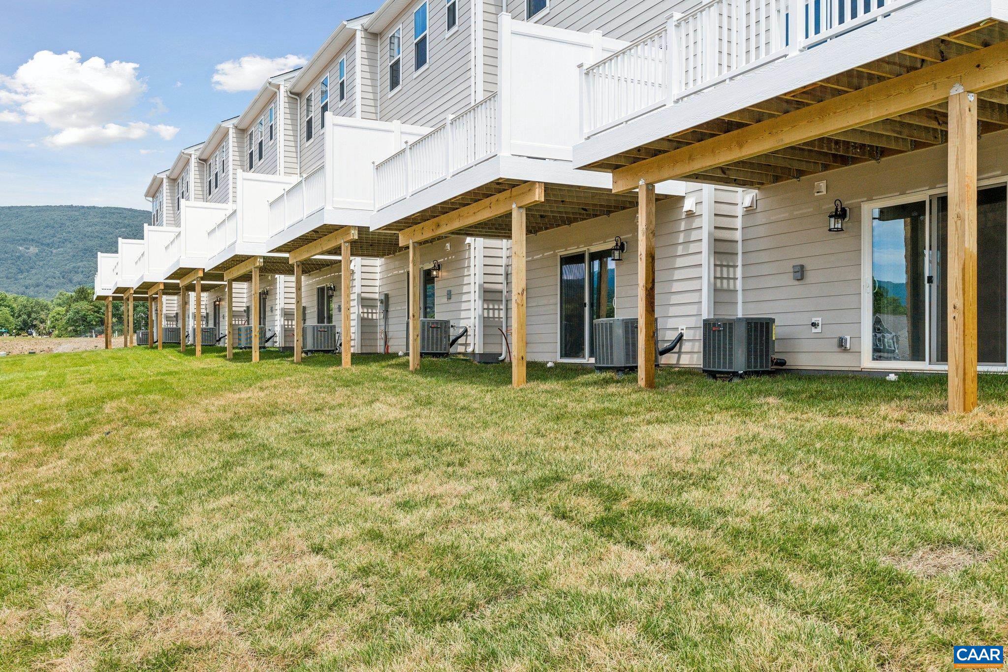 PLEASANT GREEN - Residential