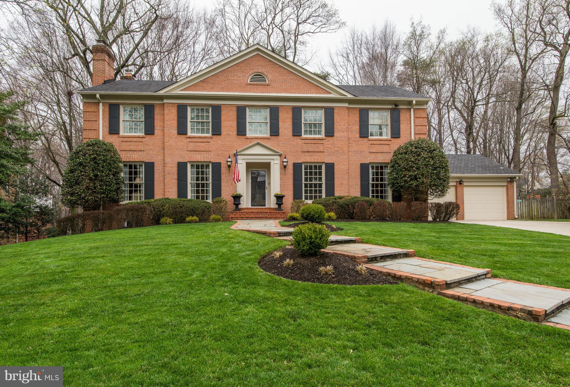 RIVER FALLS - Residential