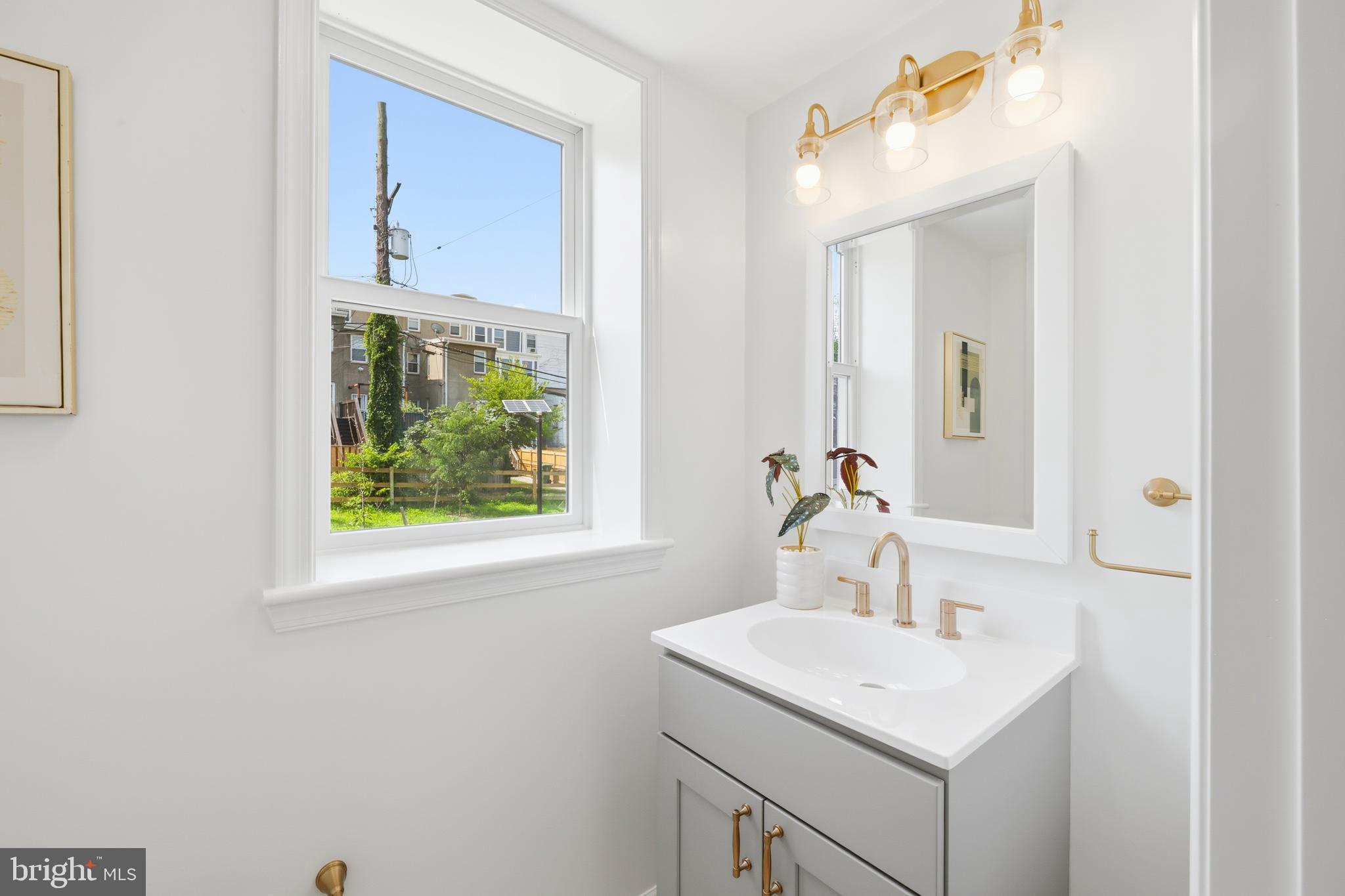 JOHNSTON SQUARE - Residential