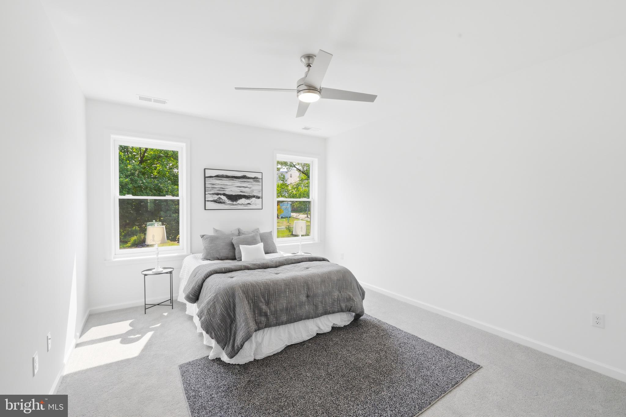JOHNSTON SQUARE - Residential