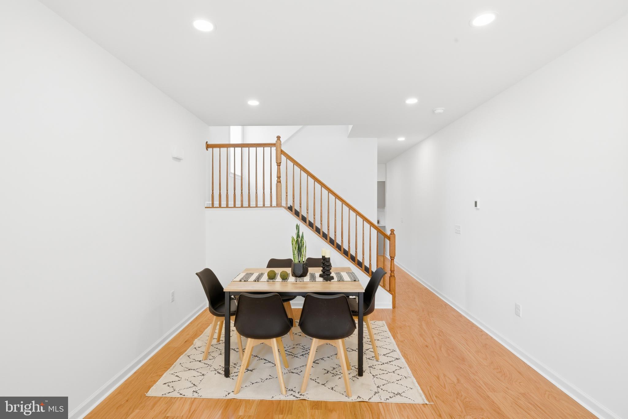 JOHNSTON SQUARE - Residential