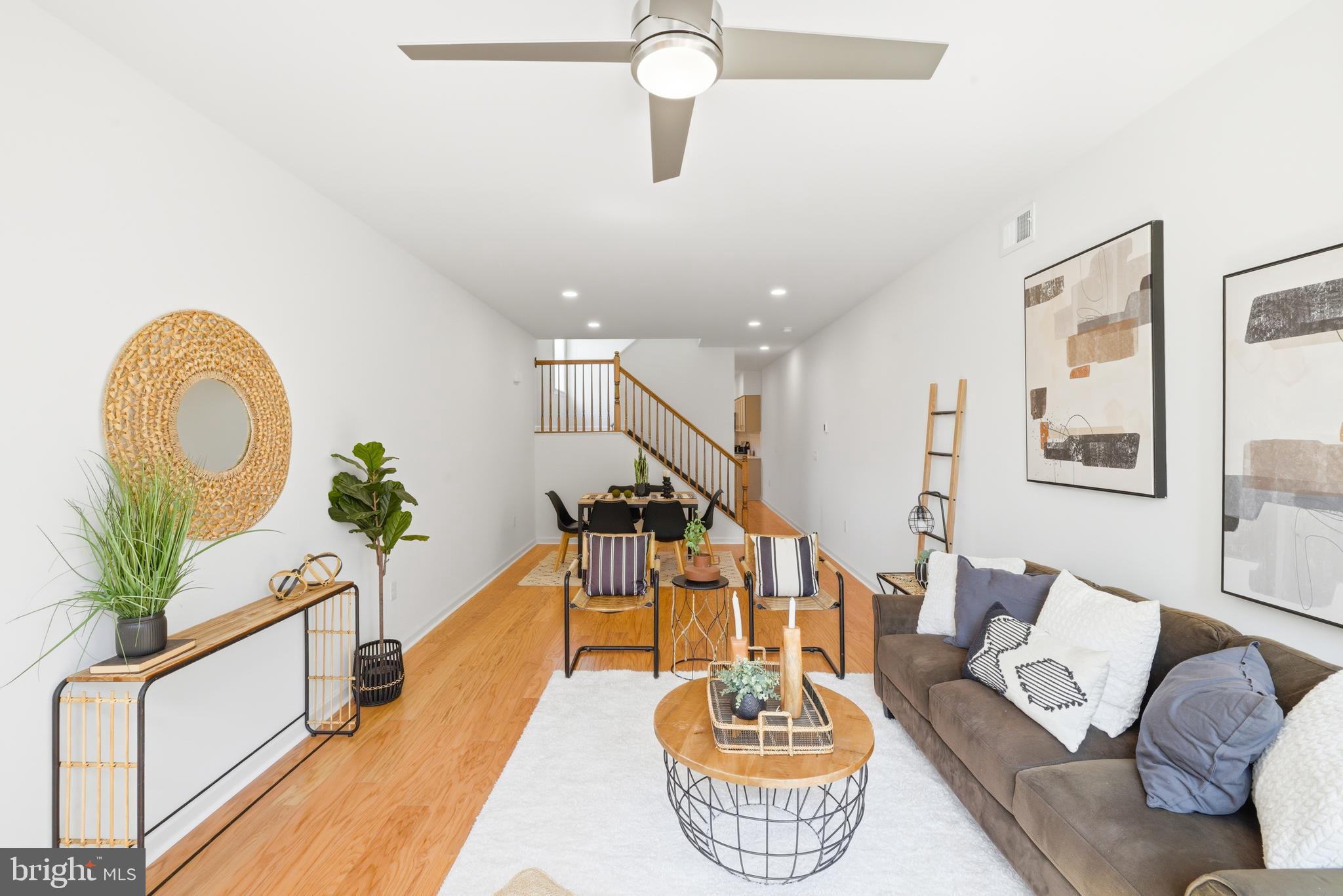 JOHNSTON SQUARE - Residential